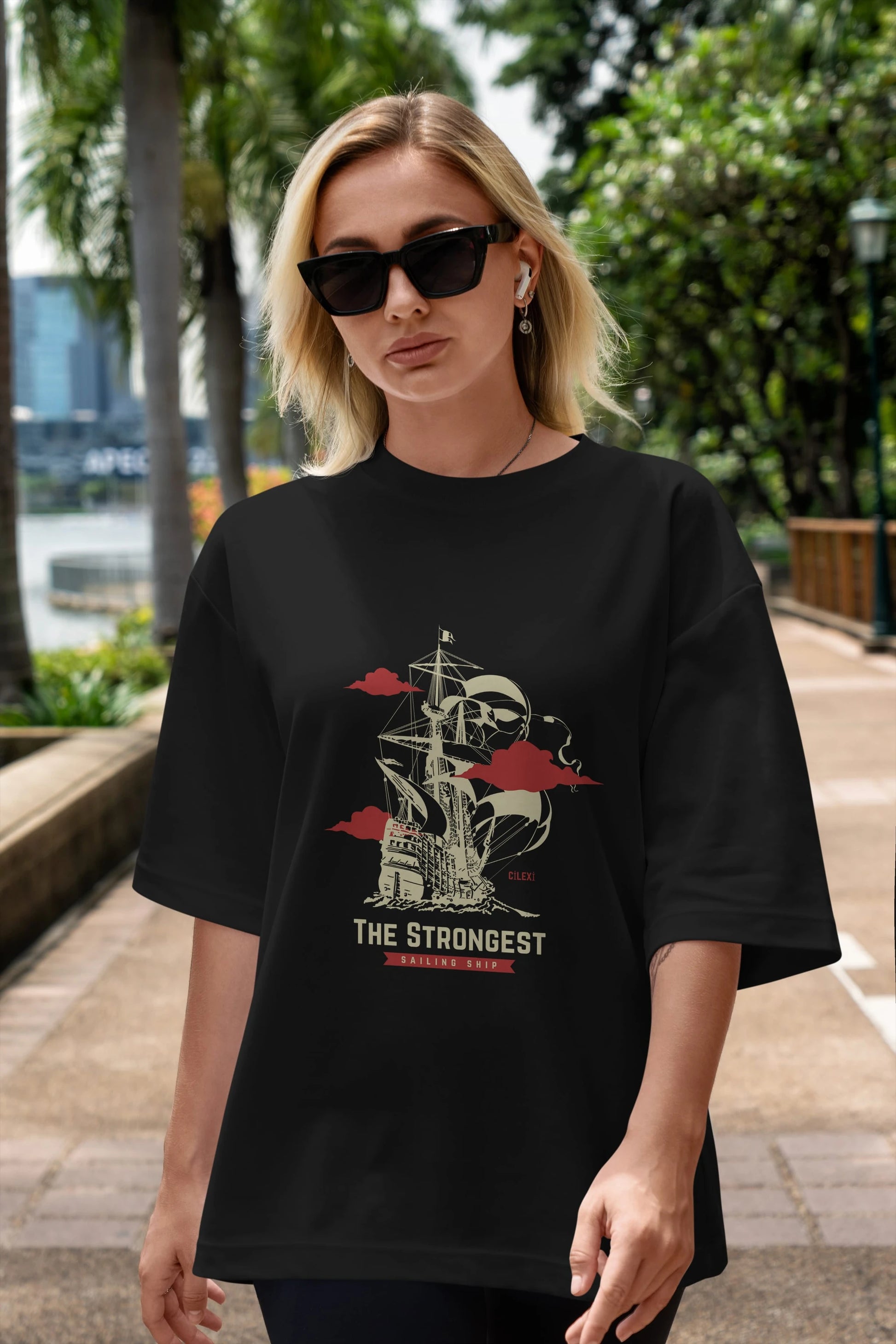The Strongest Yazılı Ön Baskılı Oversize t-shirt Erkek Kadın Unisex