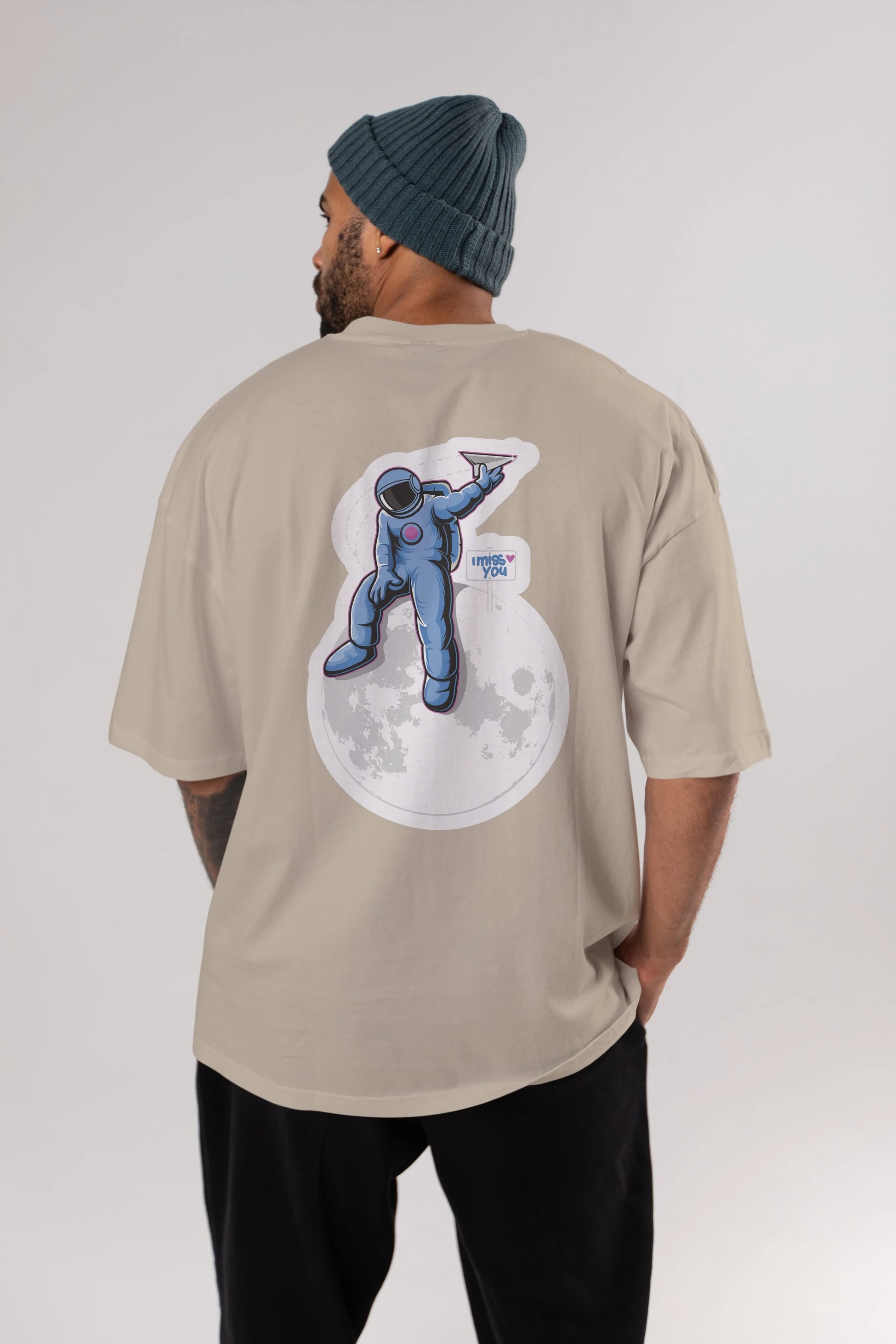 Astro Missing Earth Sticker Arka Baskılı Oversize t-shirt Erkek Kadın Unisex