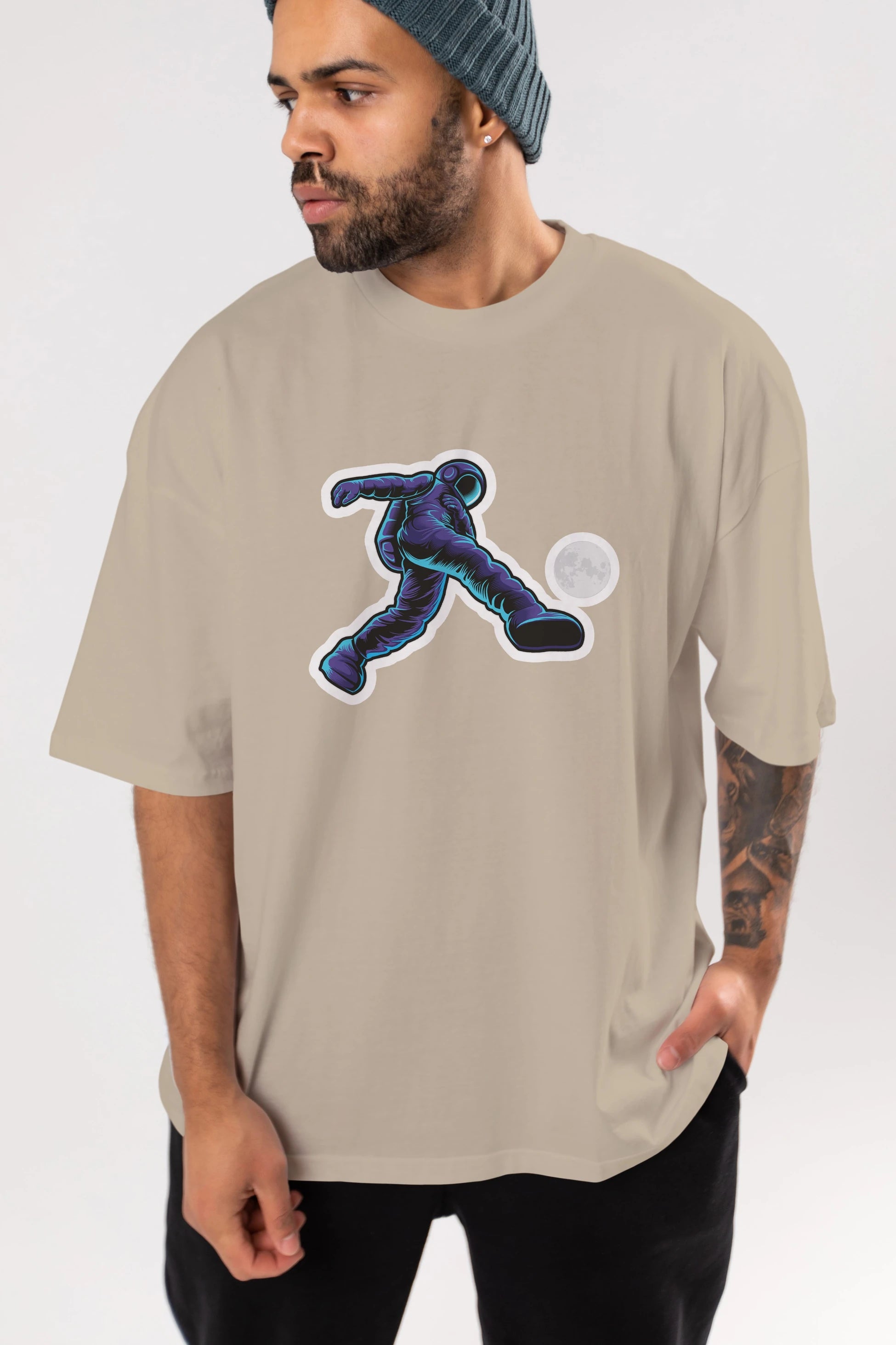 Astroball in Space Sticker Ön Baskılı Oversize t-shirt Erkek Kadın Unisex