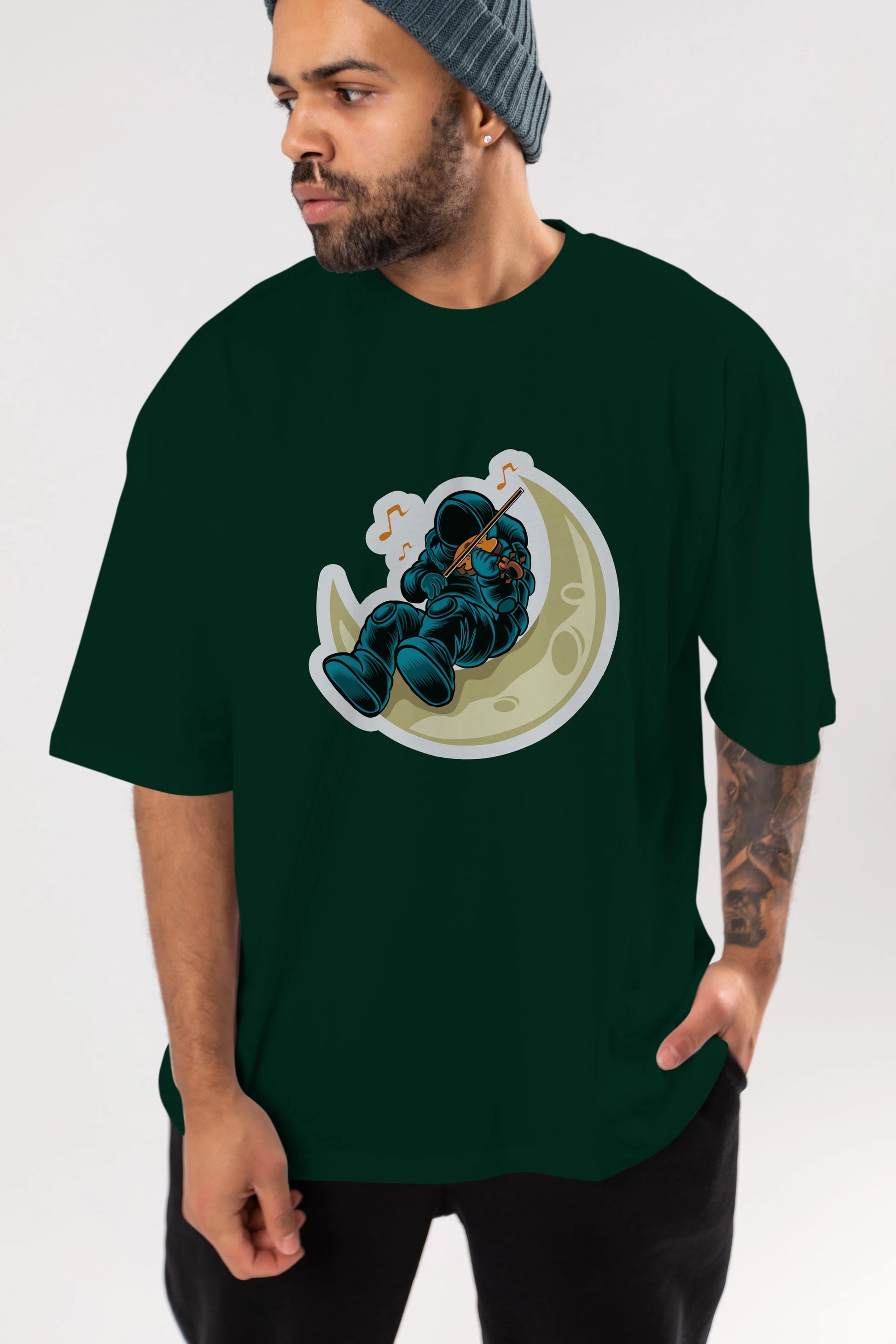 Playing Vionist in Space Sticker Ön Baskılı Oversize t-shirt Erkek Kadın Unisex