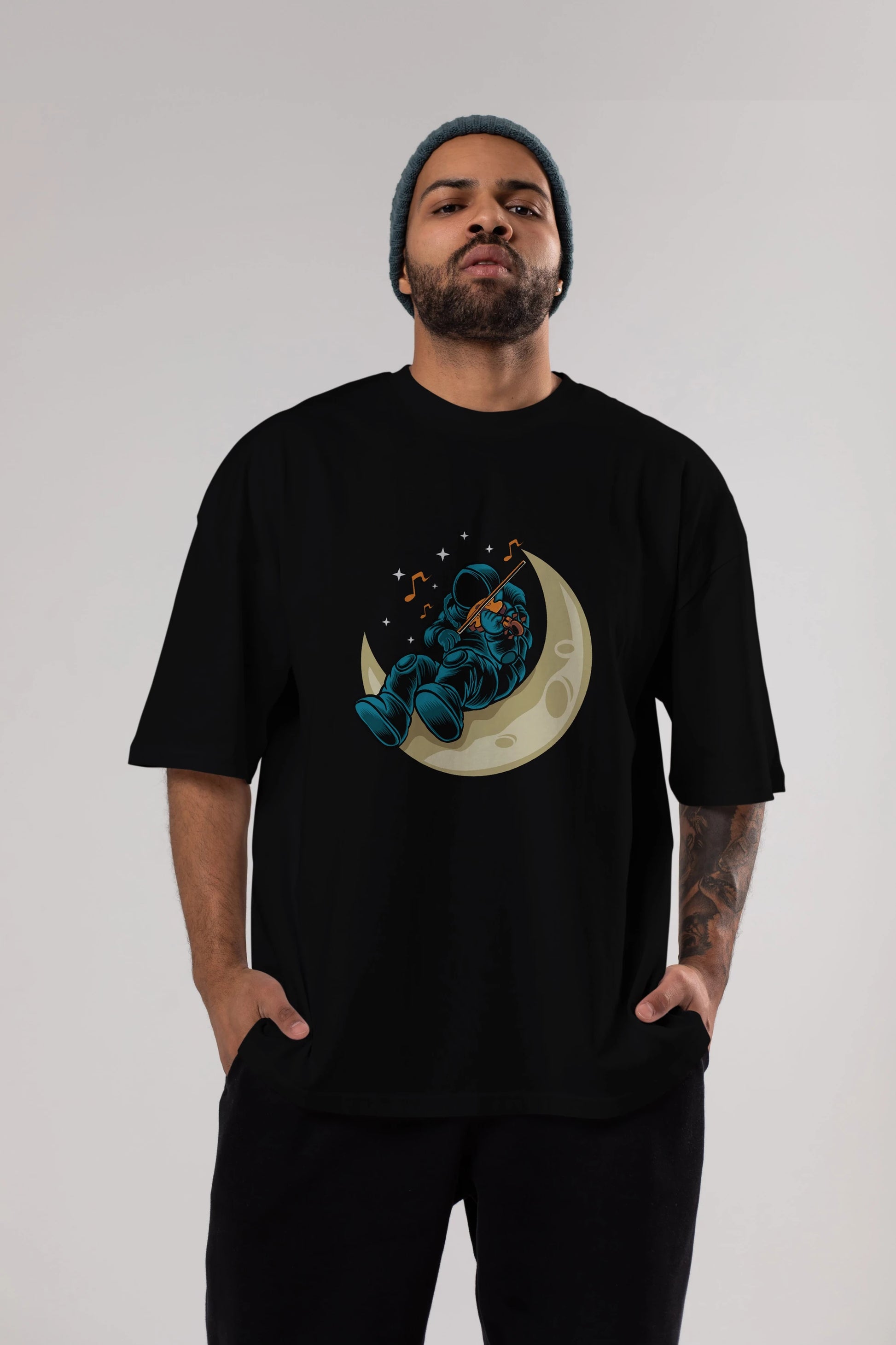 Playing Vionist in Space Ön Baskılı Oversize t-shirt Erkek Kadın Unisex