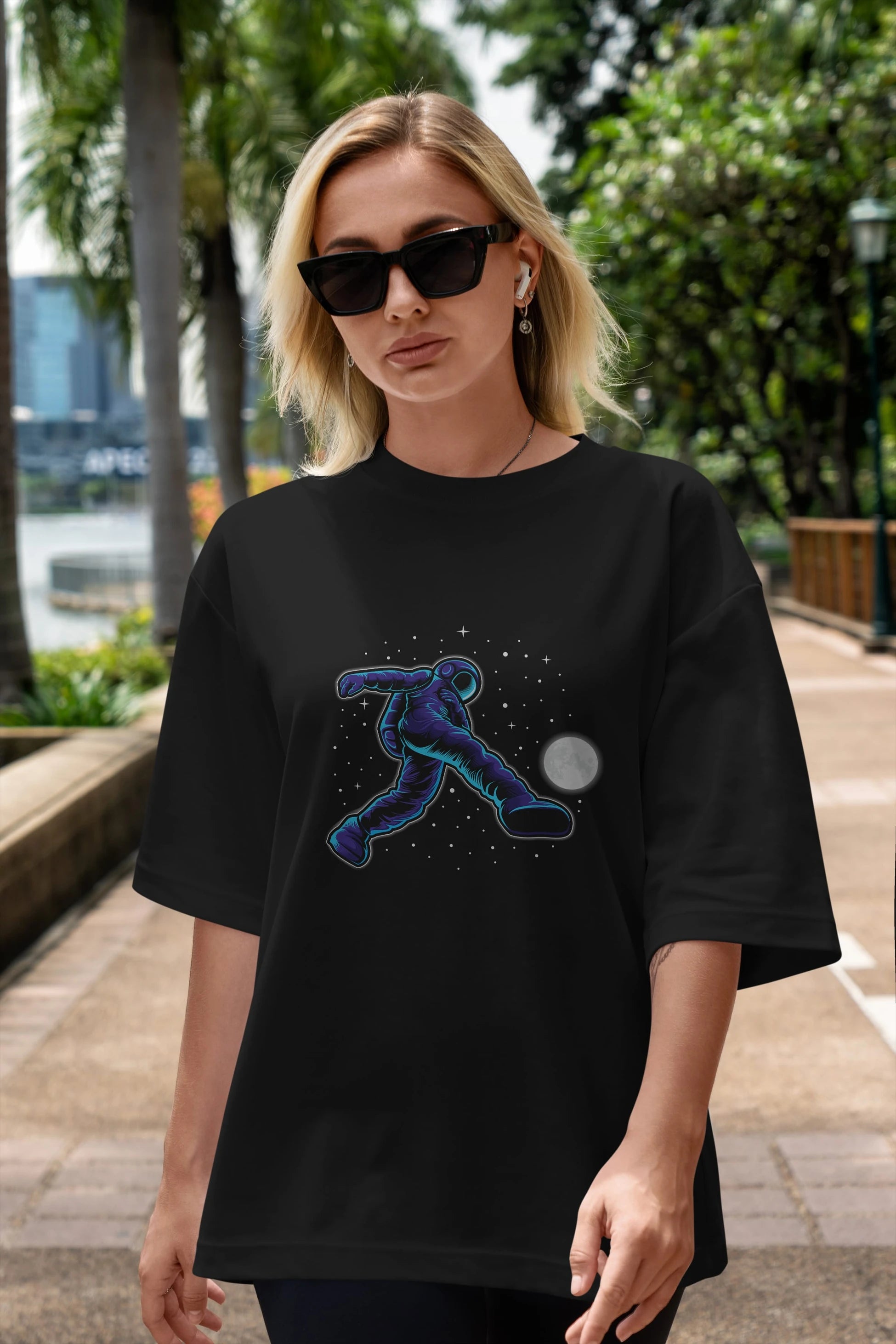 Astroball in Space Ön Baskılı Oversize t-shirt Erkek Kadın Unisex