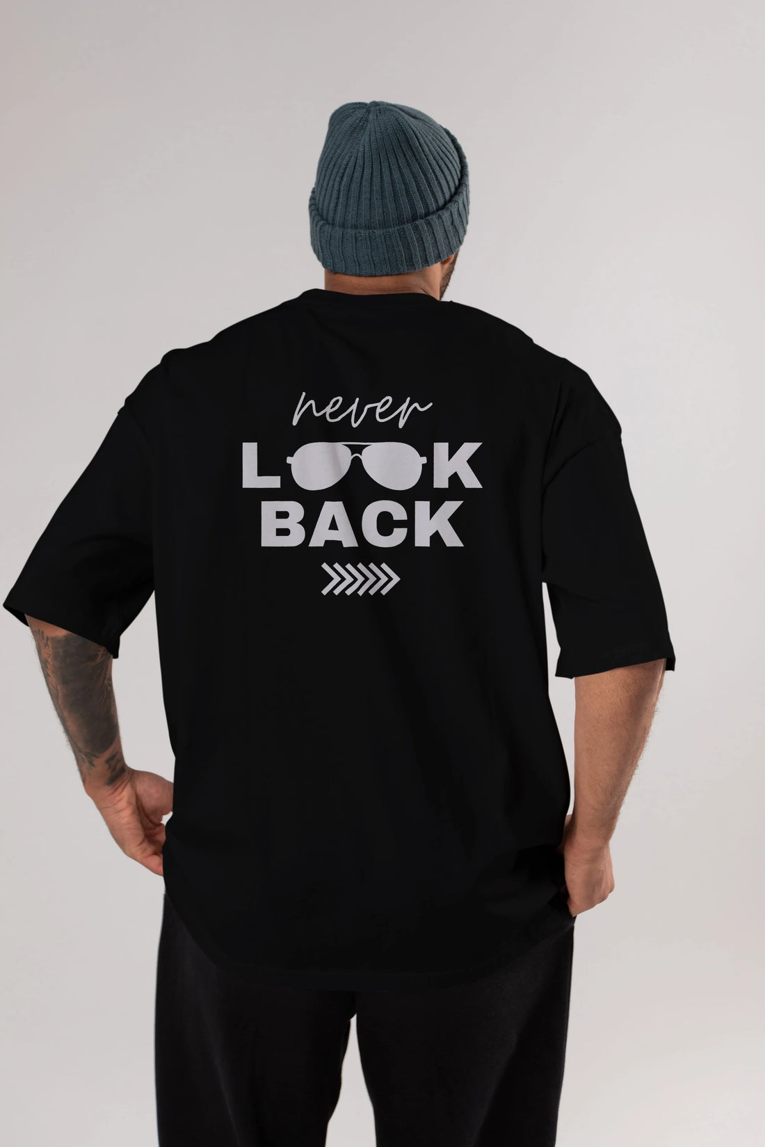 Never Look Back Yazılı Arka Baskılı Oversize t-shirt Erkek Kadın Unisex