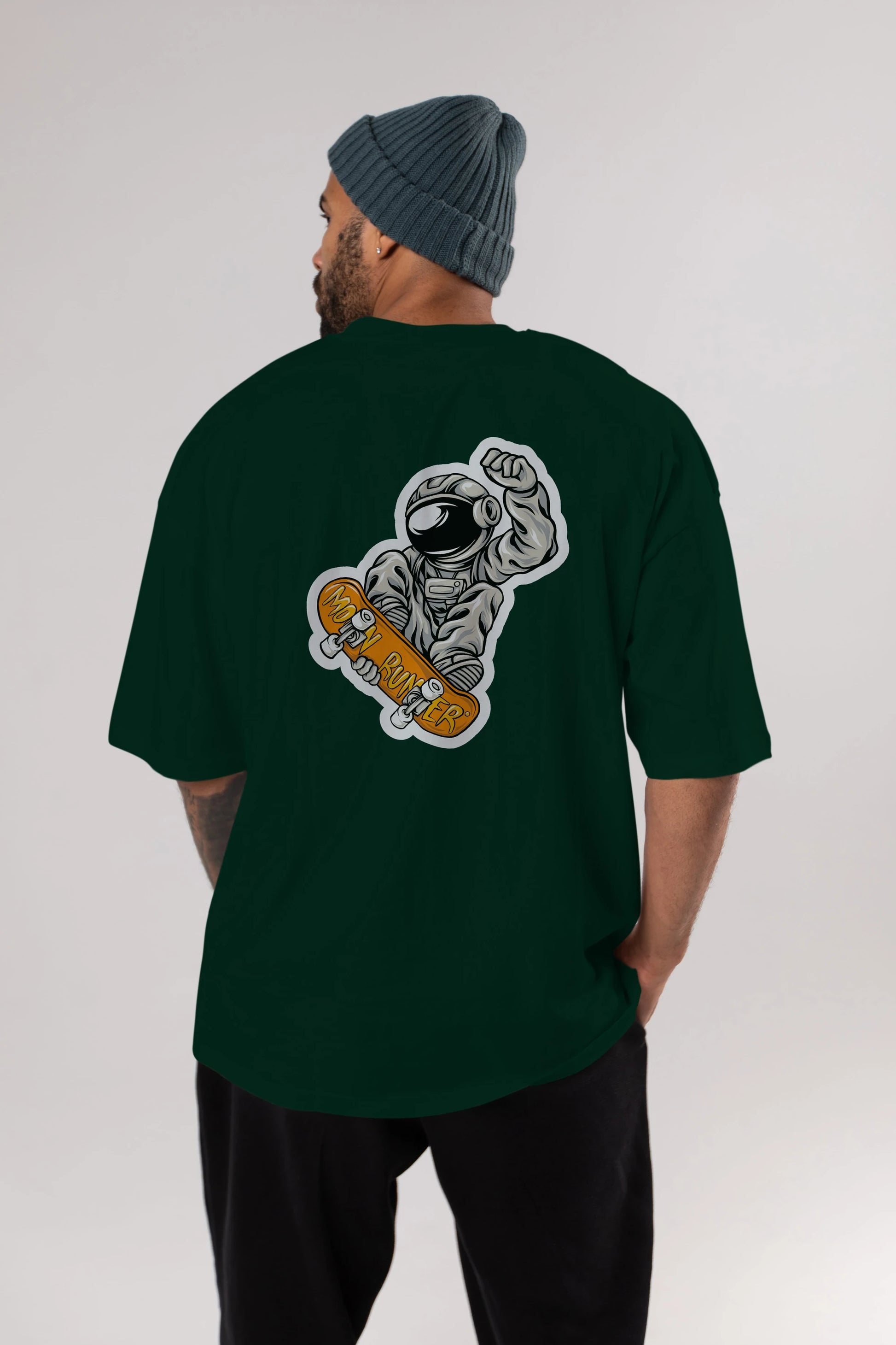 Moon Runner Sticker Arka Baskılı Oversize t-shirt Erkek Kadın Unisex
