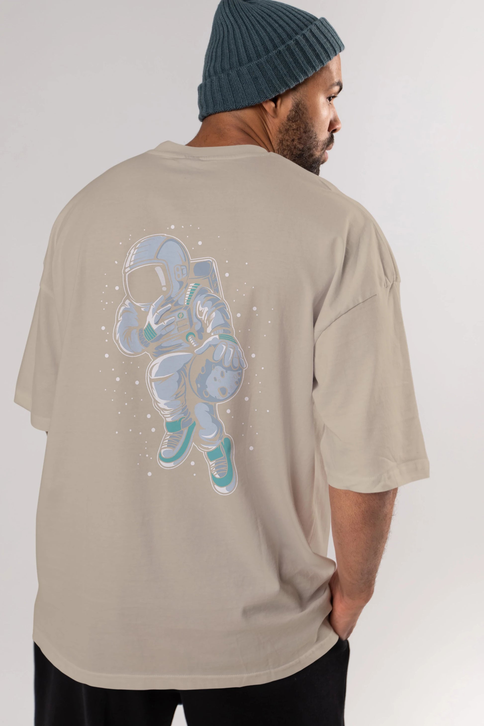 Astronaut Basketball (2) Arka Baskılı Oversize t-shirt Erkek Kadın Unisex