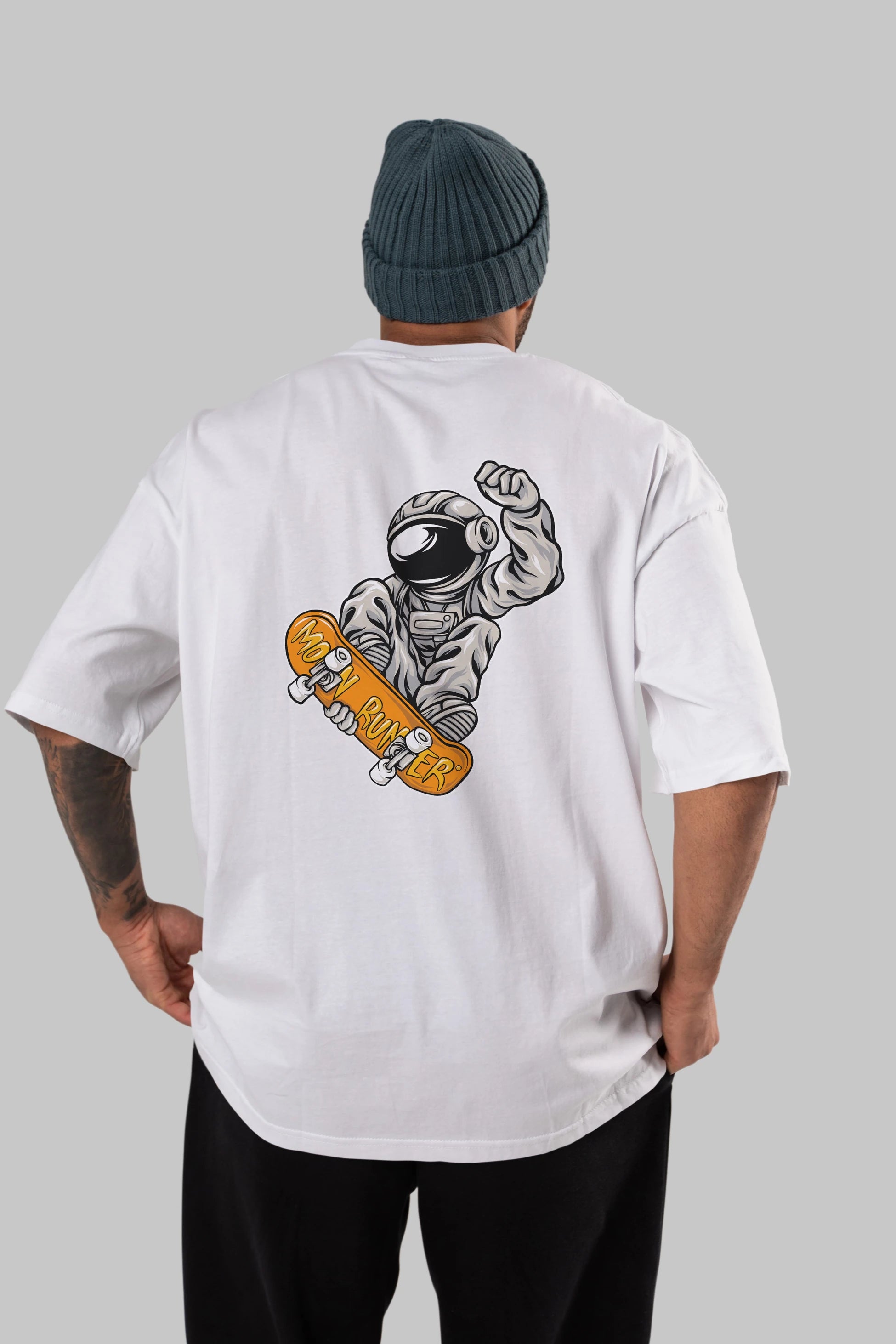 Moon Runner Arka Baskılı Oversize t-shirt Erkek Kadın Unisex