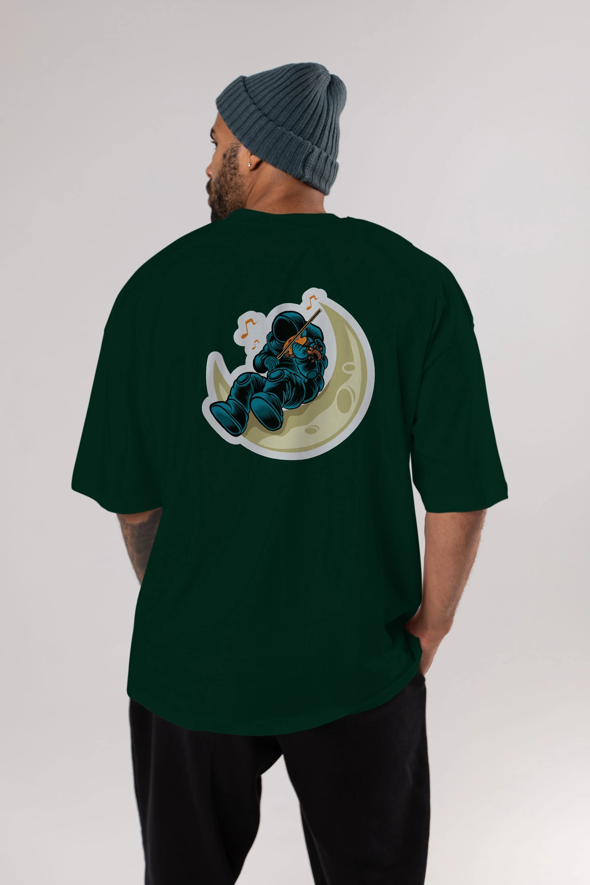 Playing Vionist in Space Sticker Arka Baskılı Oversize t-shirt Erkek Kadın Unisex