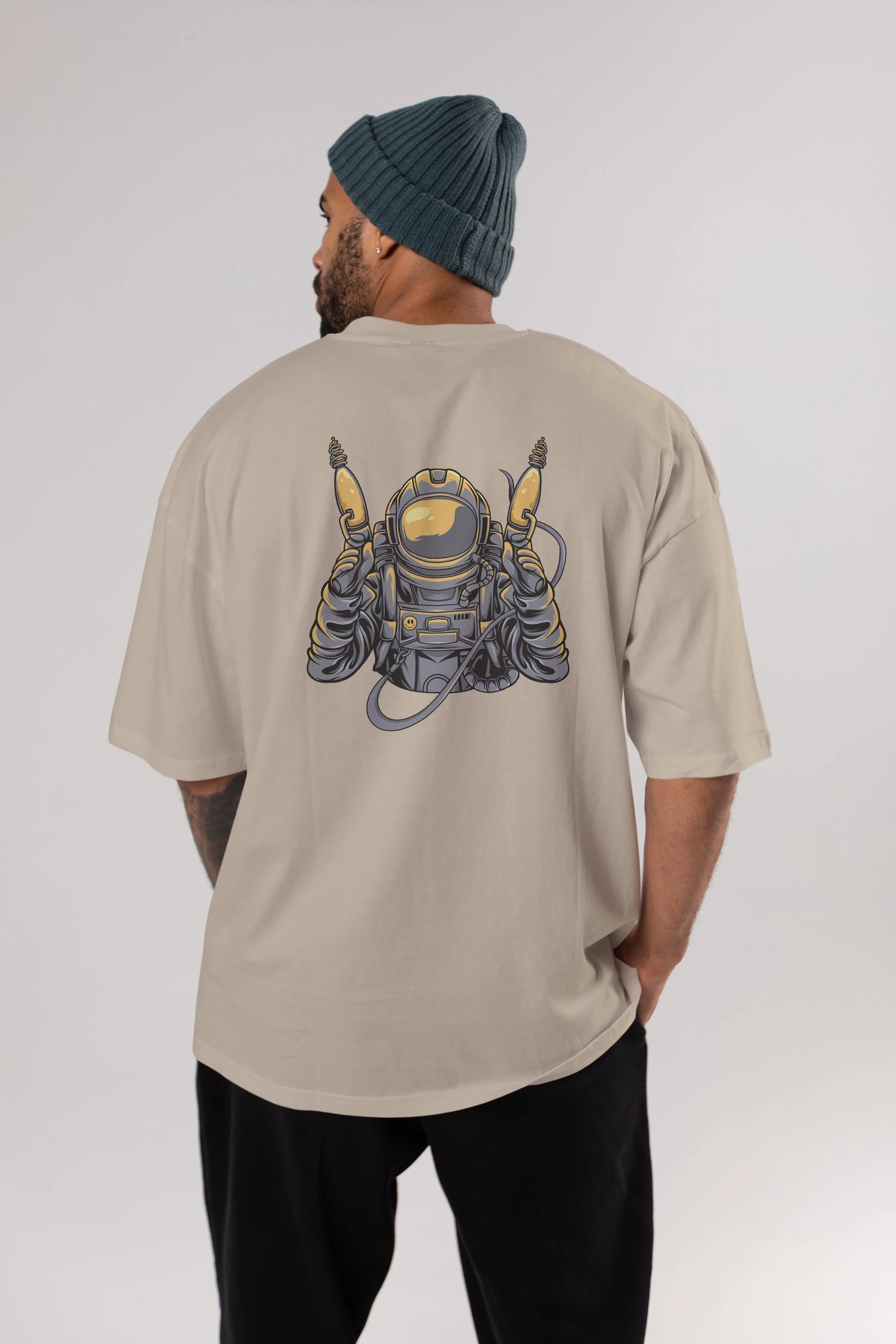 Alien Hunter Arka Baskılı Oversize t-shirt Erkek Kadın Unisex