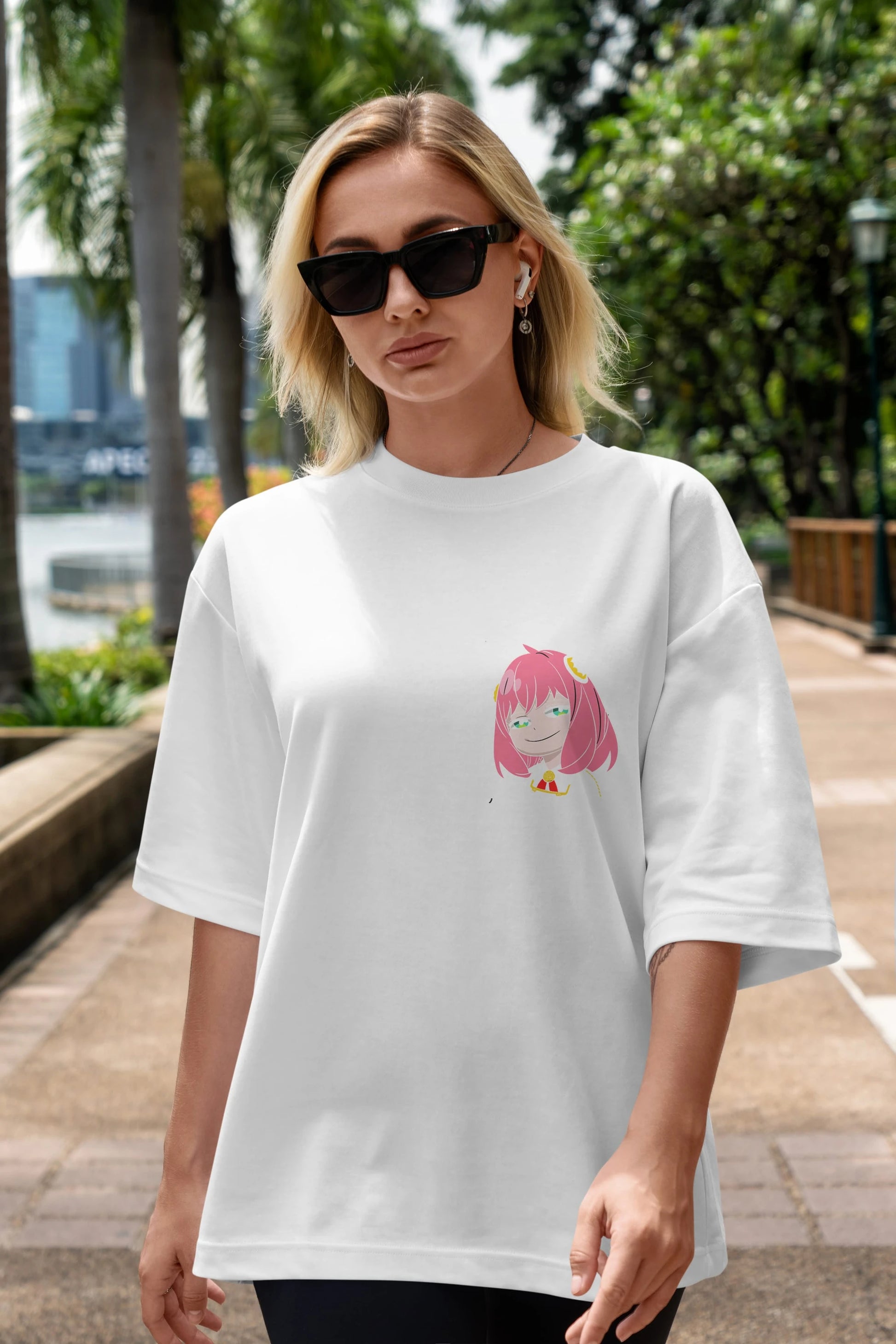Anya SPYX FAMILY Ön Sol Baskılı Oversize t-shirt Erkek Kadın Unisex %100 Pamuk Bisiklet Yaka tişort