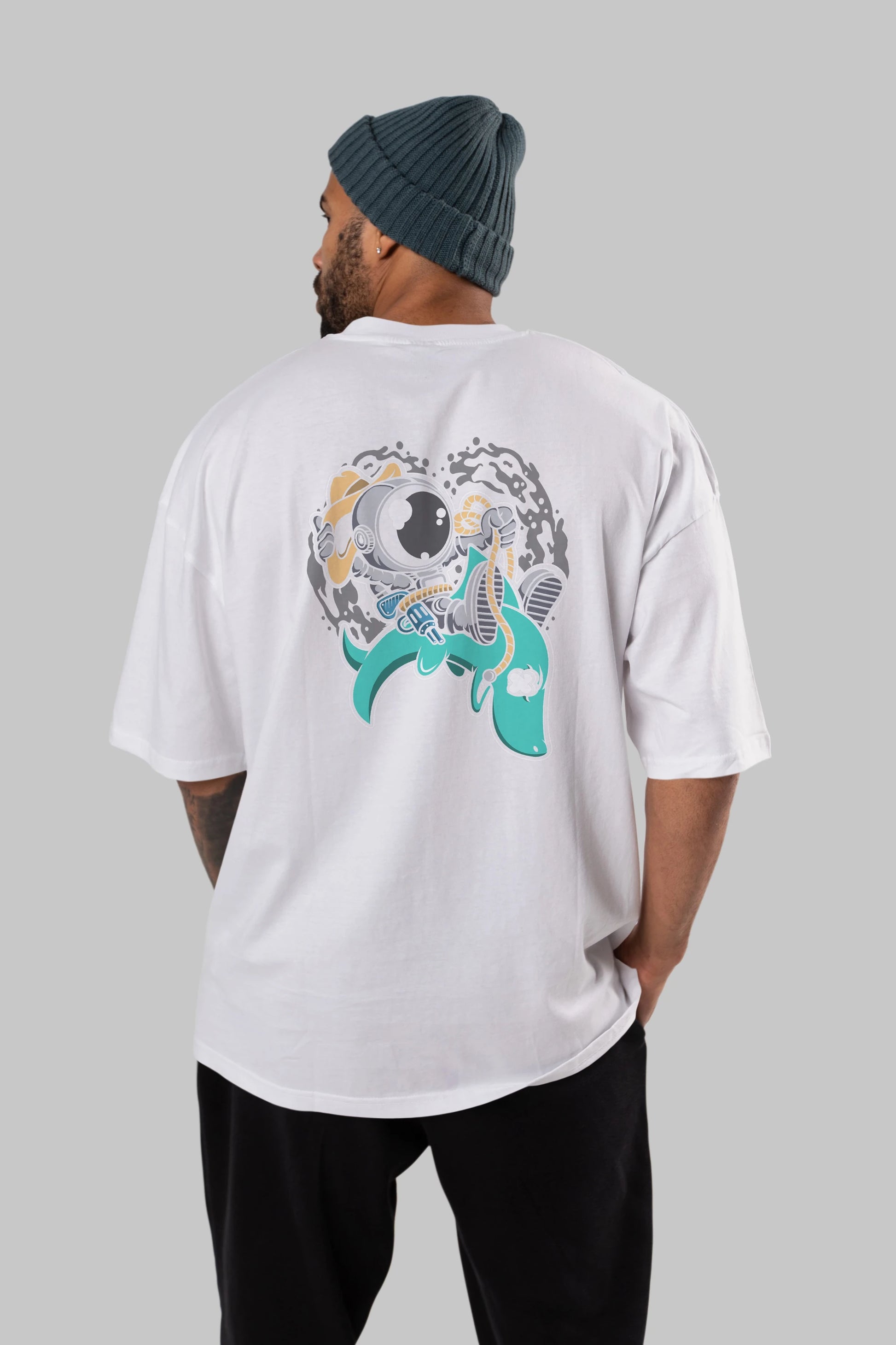 Astronaut Riding Shark Arka Baskılı Oversize t-shirt Erkek Kadın Unisex
