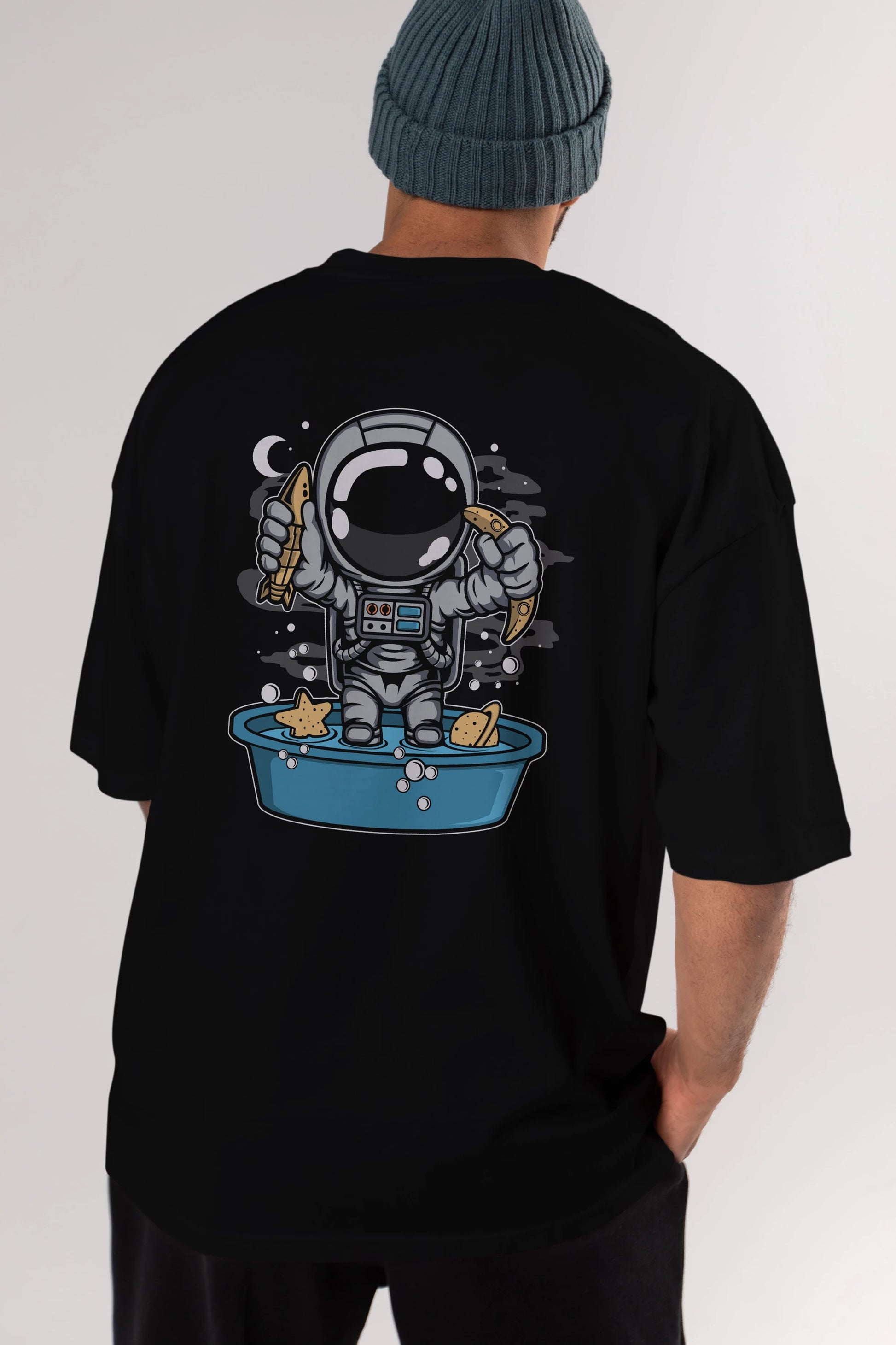 Astronaut Bath Tub Arka Baskılı Oversize t-shirt Erkek Kadın Unisex