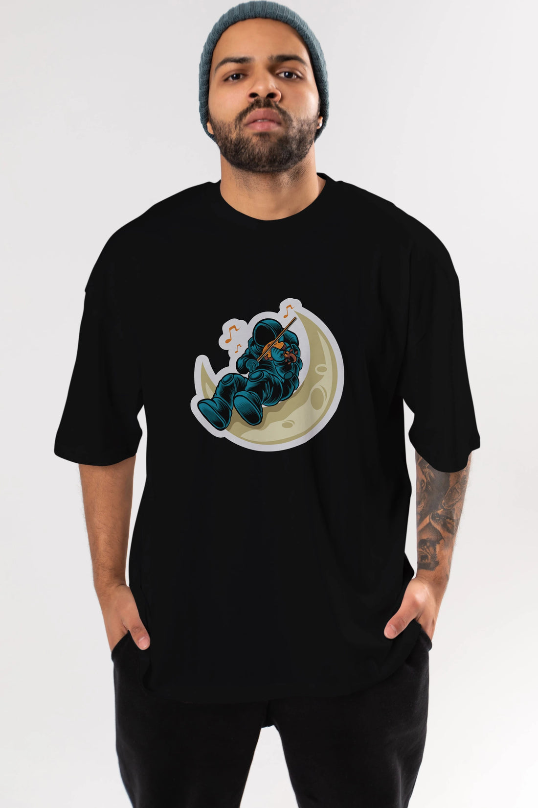 Playing Vionist in Space Sticker Ön Baskılı Oversize t-shirt Erkek Kadın Unisex