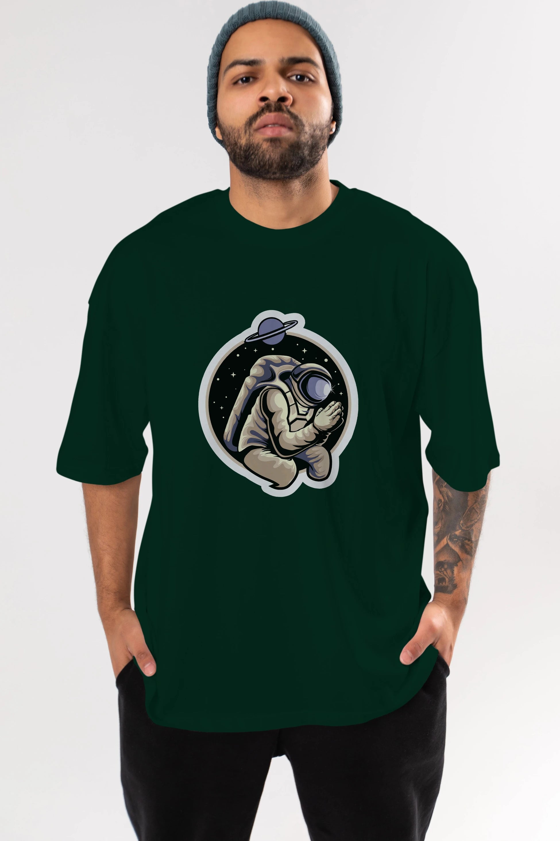 Astronaut Praying Sticker Ön Baskılı Oversize t-shirt Erkek Kadın Unisex