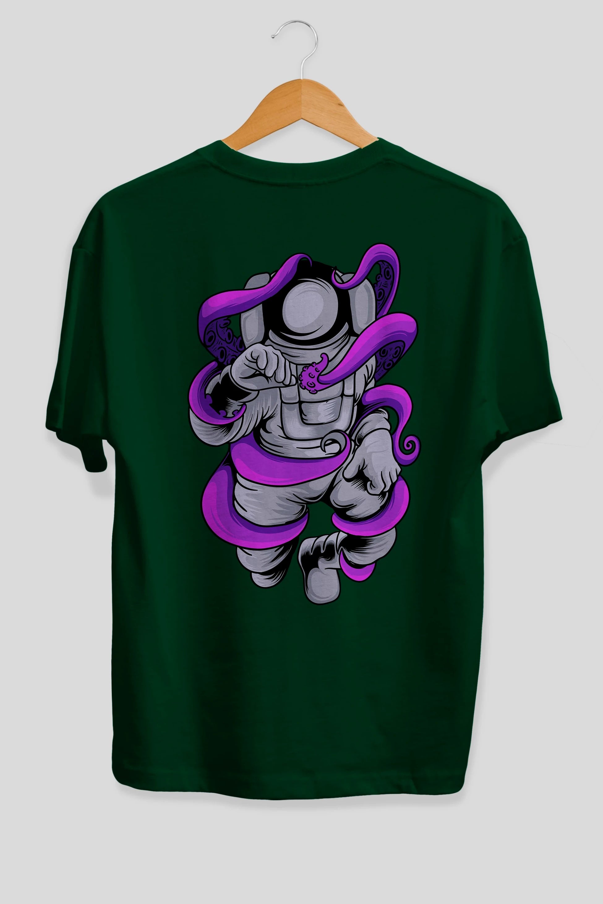 Astronaut fighting octopus Arka Baskılı Oversize t-shirt Erkek Kadın Unisex