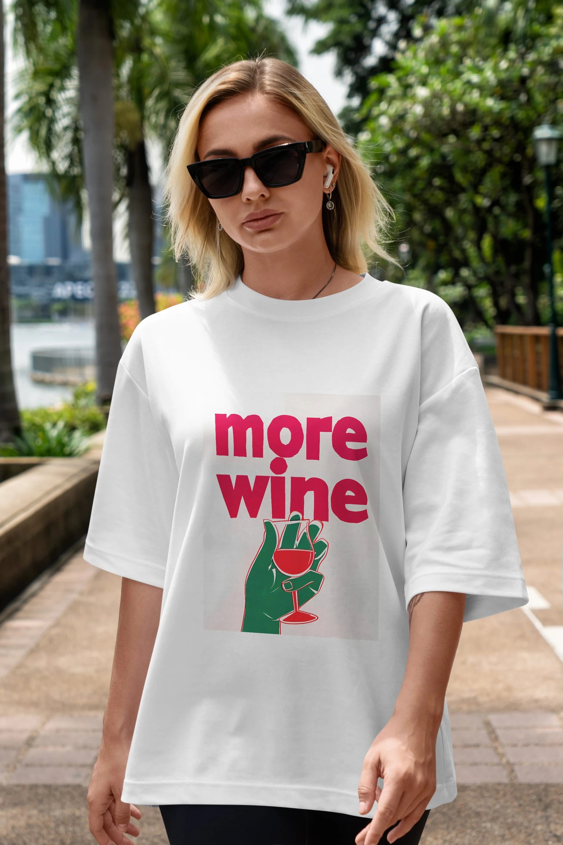 More Wine 3 Ön Baskılı Oversize t-shirt Erkek Kadın Unisex %100 Pamuk Bisiklet Yaka tişort