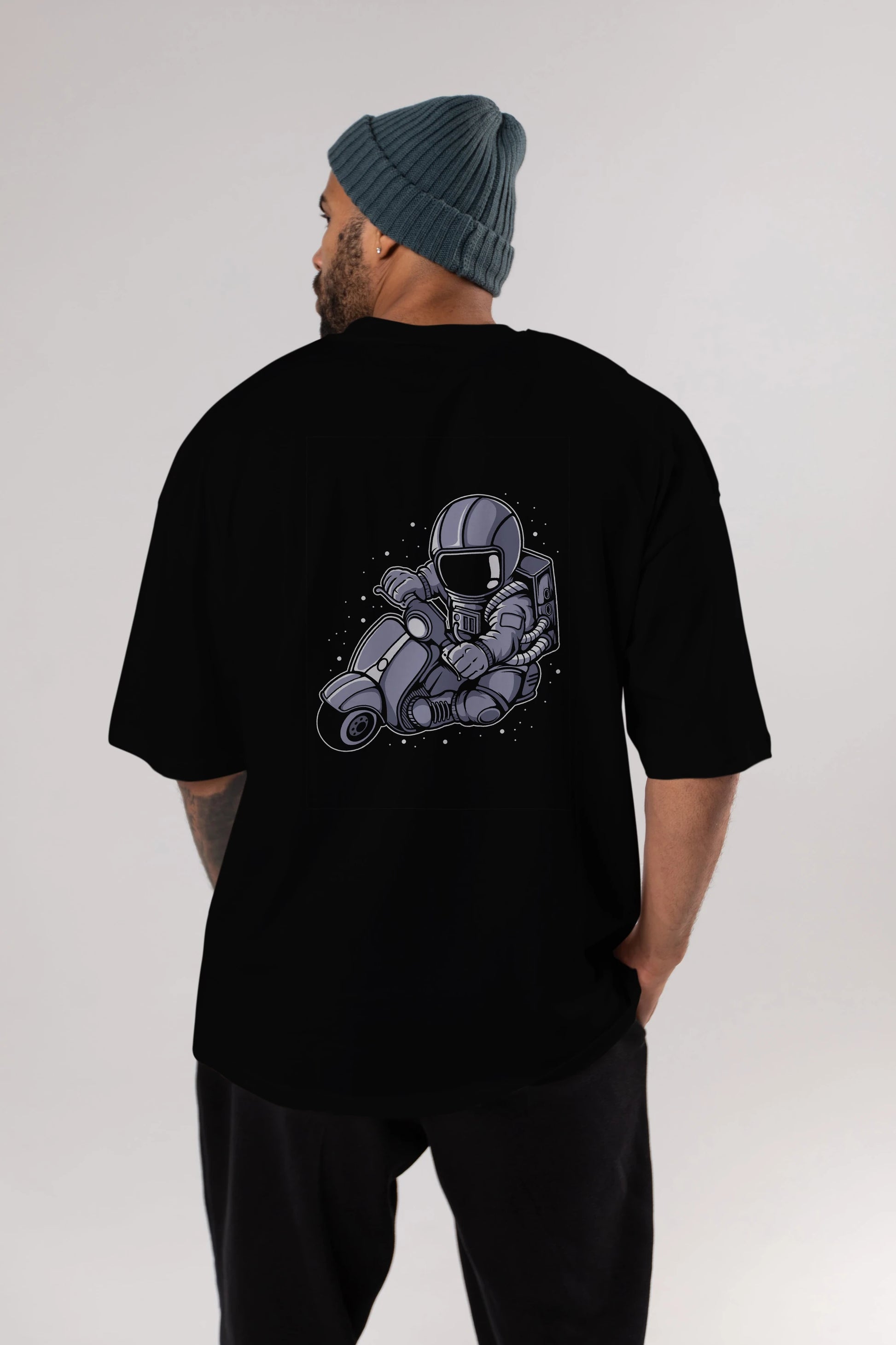 Astronaut Scooter (2) Arka Baskılı Oversize t-shirt Erkek Kadın Unisex