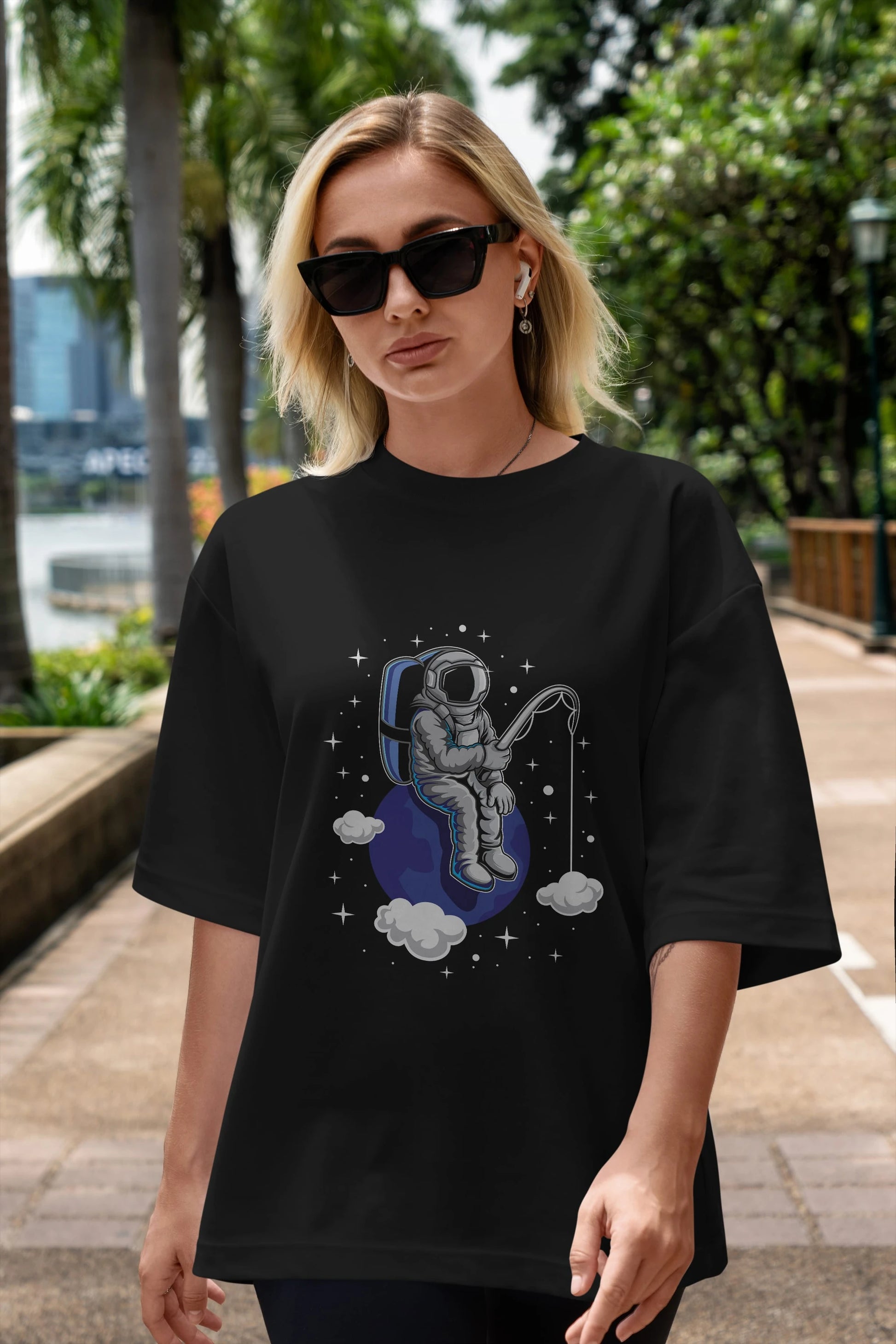 Astronaut Fishing (2) Ön Baskılı Oversize t-shirt Erkek Kadın Unisex