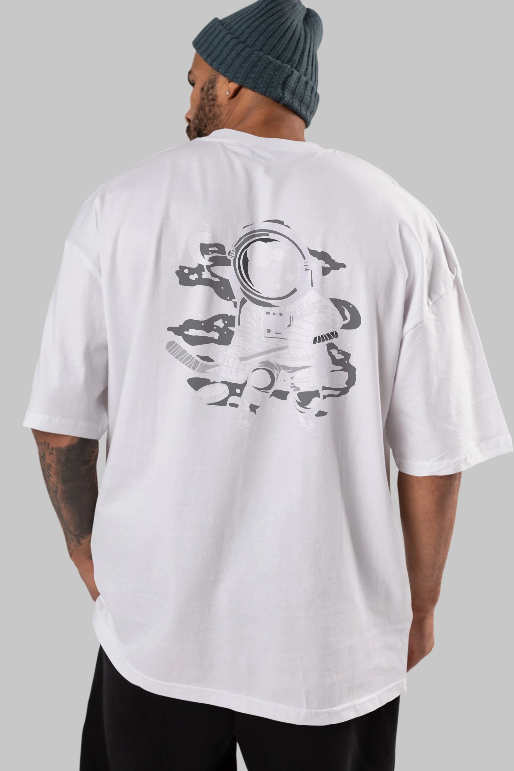 Hockey Player Astronaut Arka Baskılı Oversize t-shirt Erkek Kadın Unisex