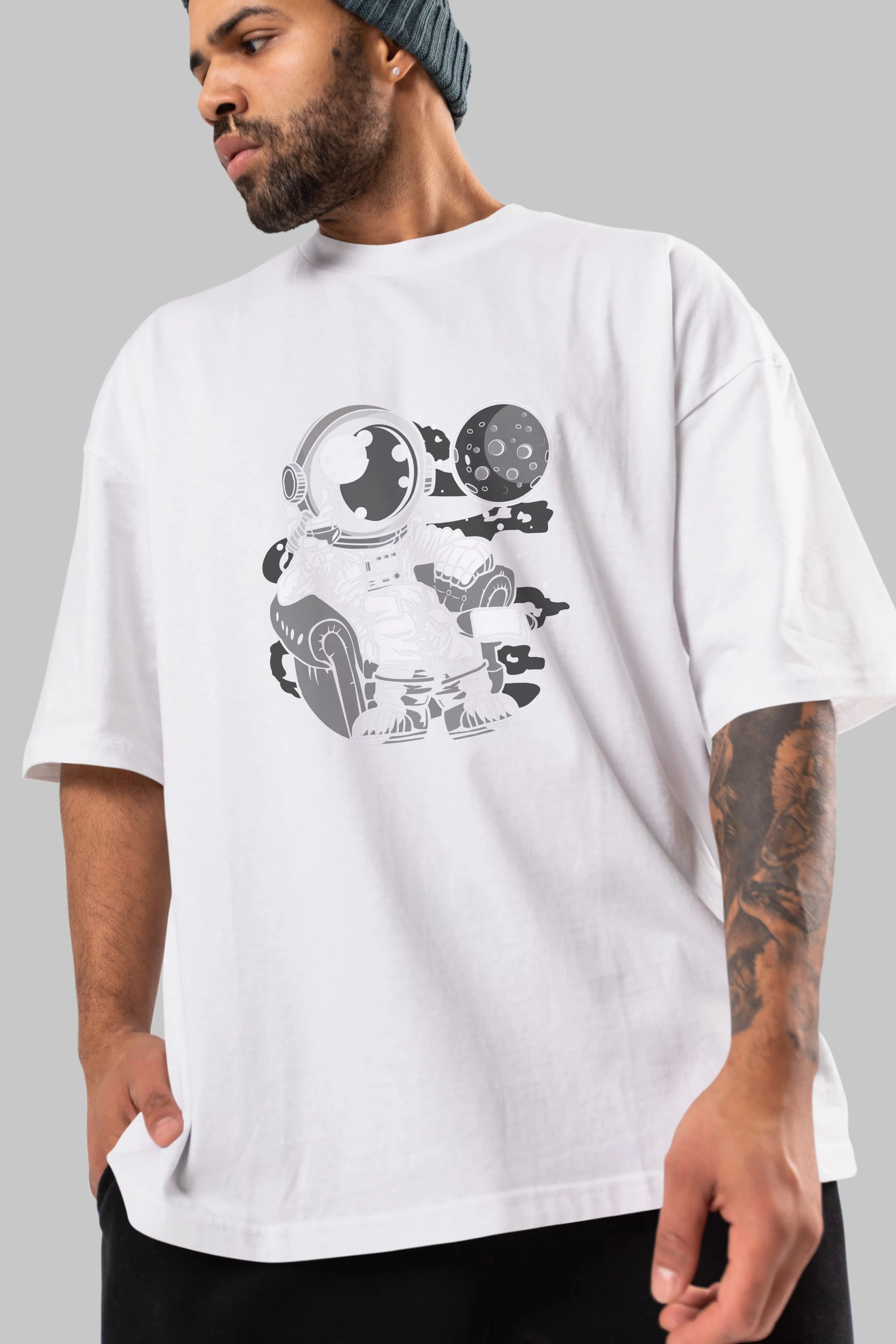 Astronaut Drinking And Relax Ön Baskılı Oversize t-shirt Erkek Kadın Unisex