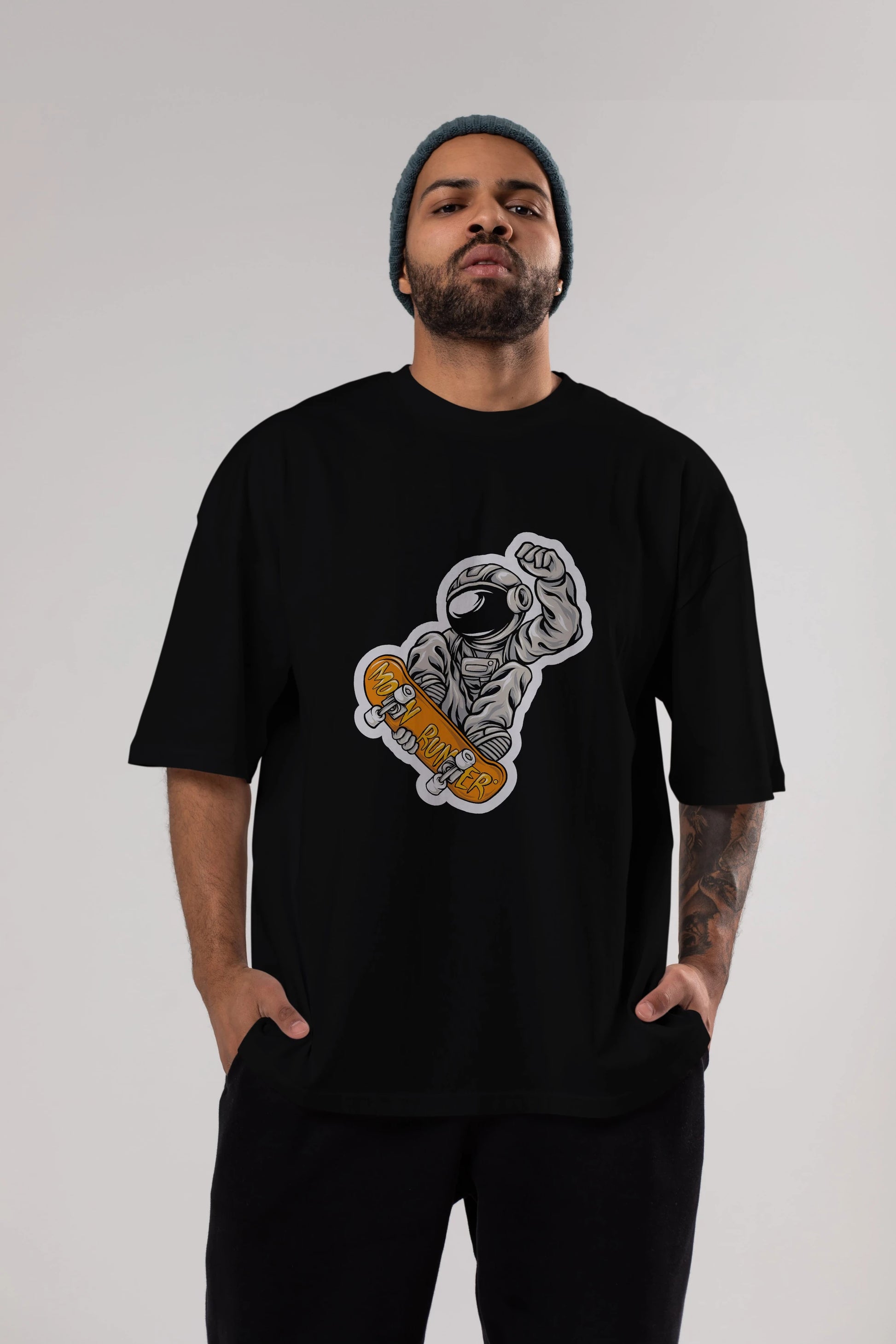 Moon Runner Sticker Ön Baskılı Oversize t-shirt Erkek Kadın Unisex