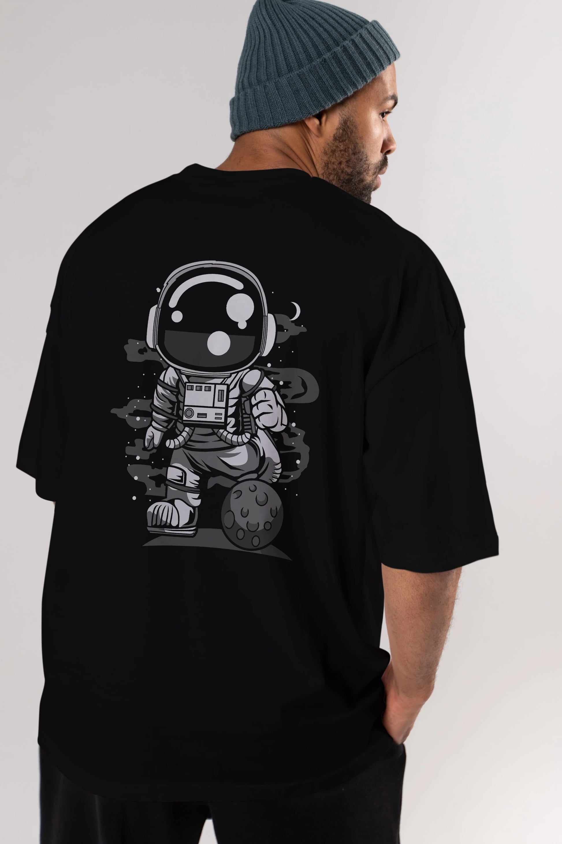 Astronaut Soccer Arka Baskılı Oversize t-shirt Erkek Kadın Unisex