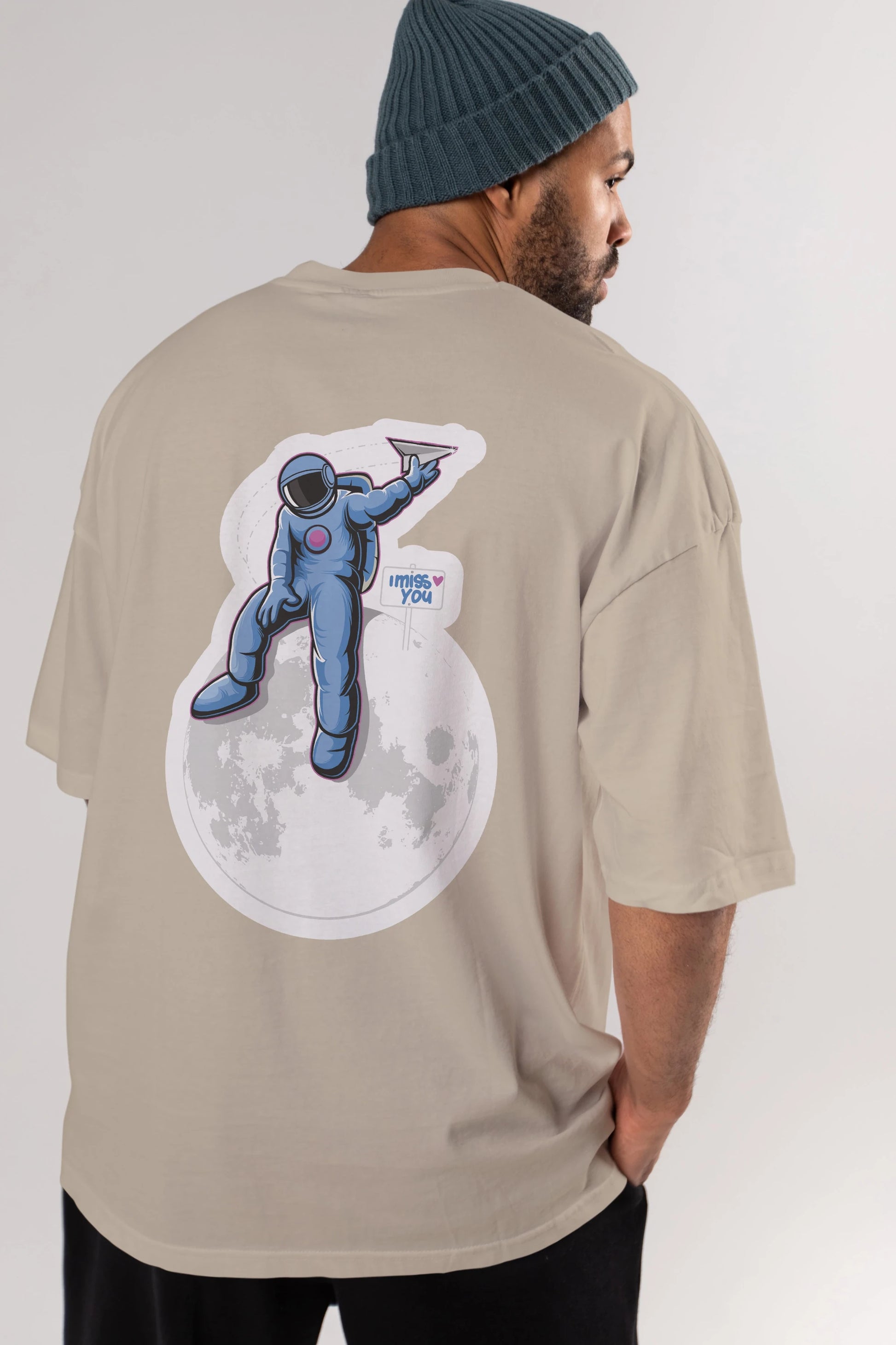 Astro Missing Earth Sticker Arka Baskılı Oversize t-shirt Erkek Kadın Unisex