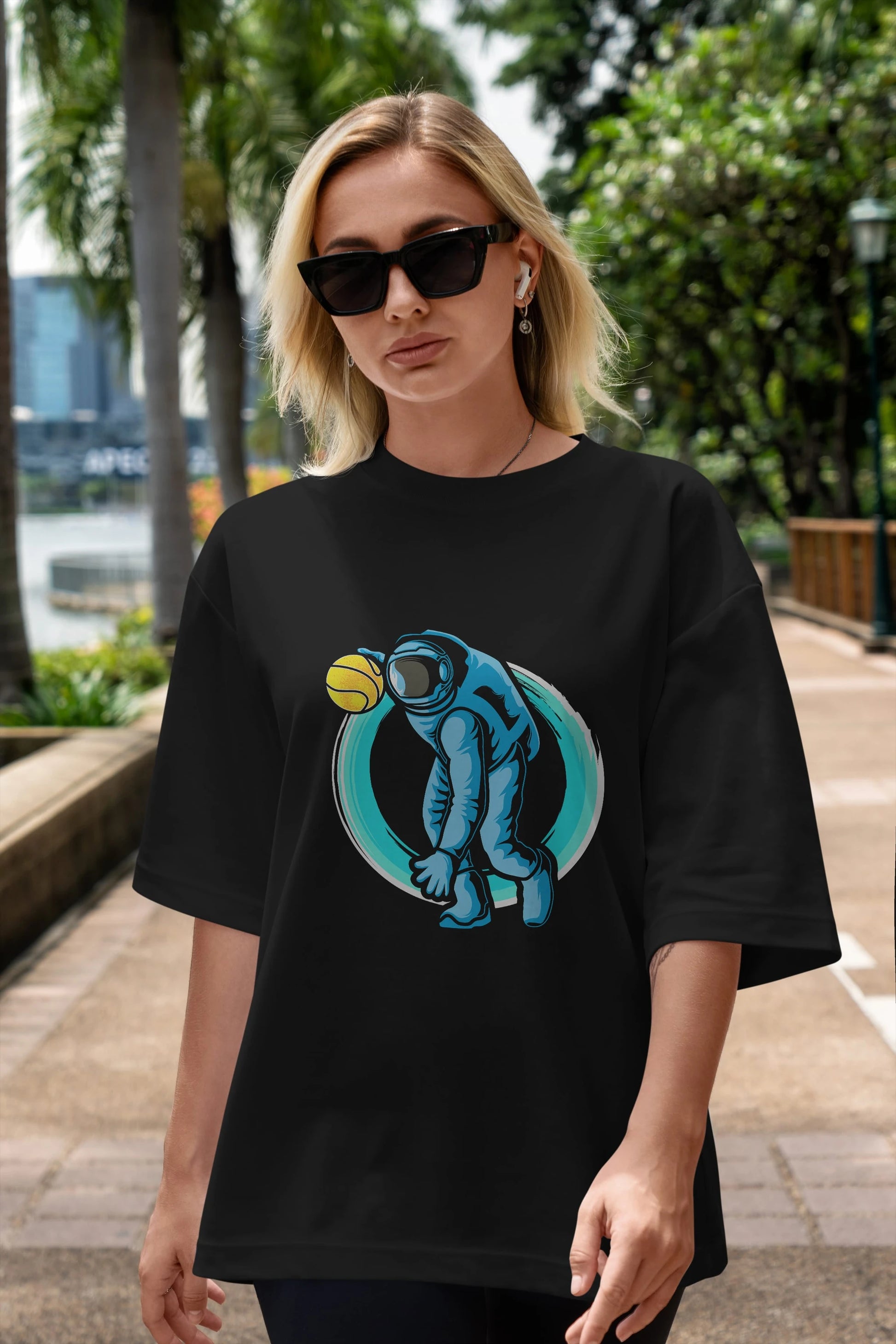 Astronaut Dribble Ön Baskılı Oversize t-shirt Erkek Kadın Unisex
