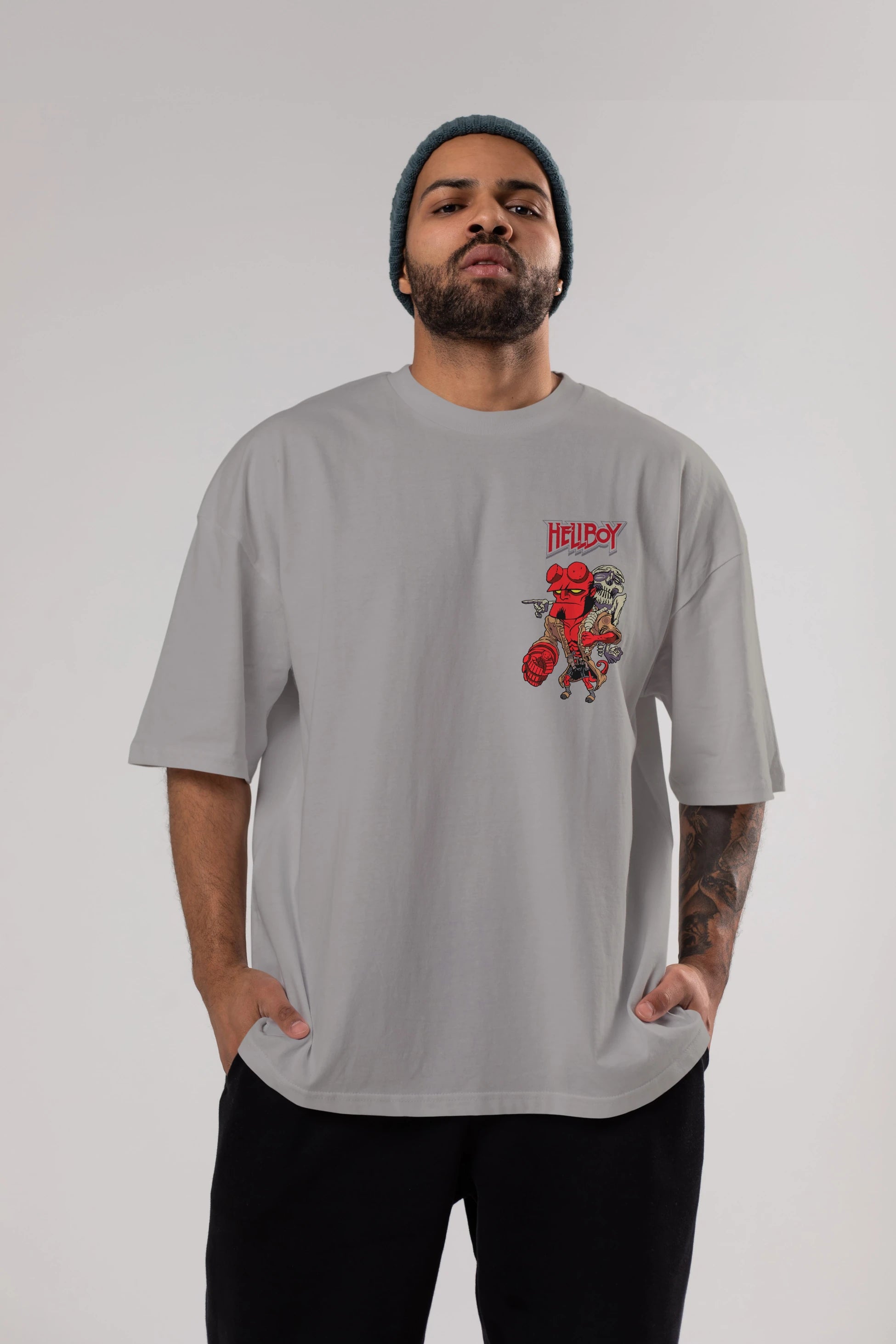 Hellboy (2) Ön Sol Baskılı Oversize t-shirt Erkek Kadın Unisex %100 Pamuk Bisiklet Yaka tişort