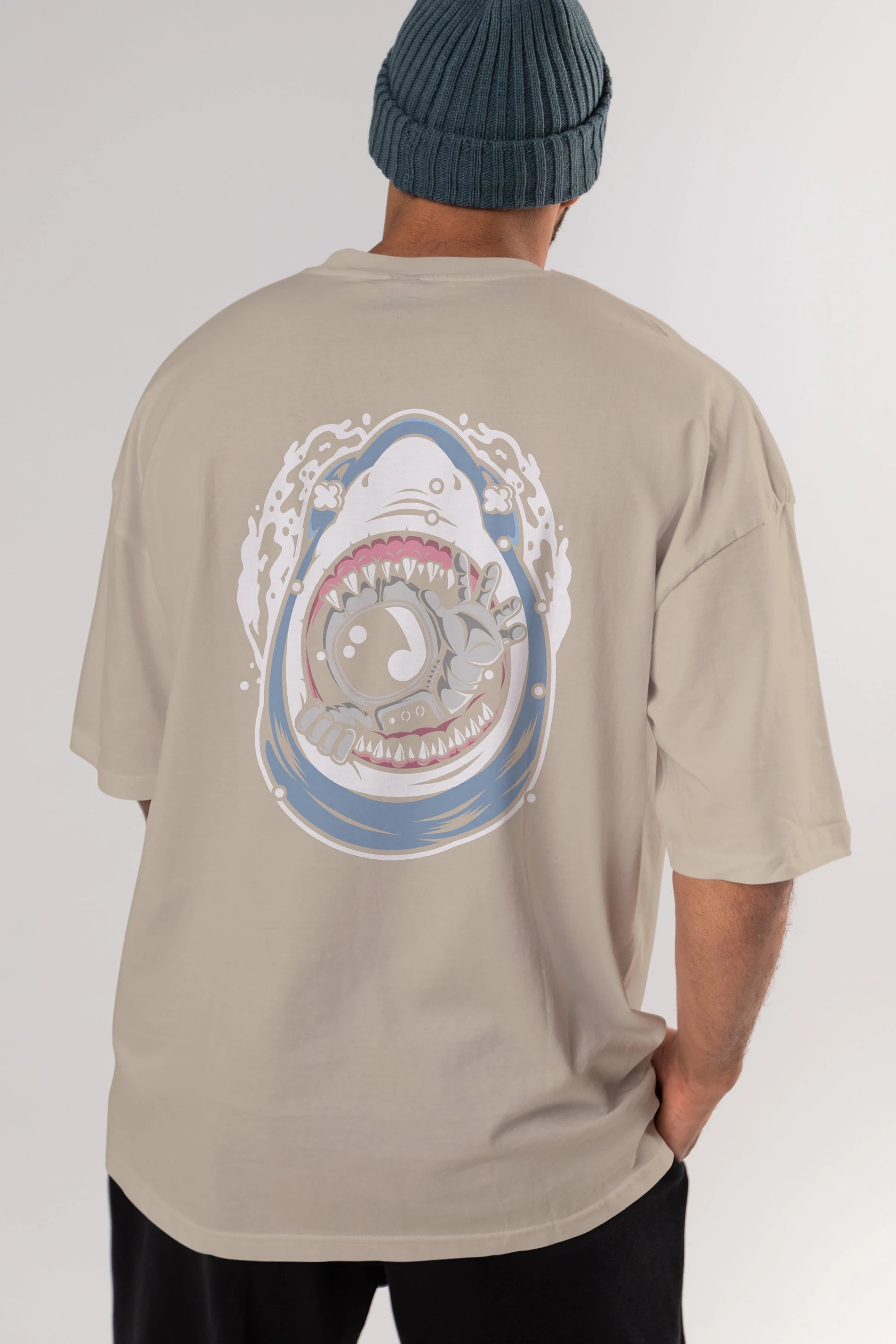 Astronaut Shark Arka Baskılı Oversize t-shirt Erkek Kadın Unisex