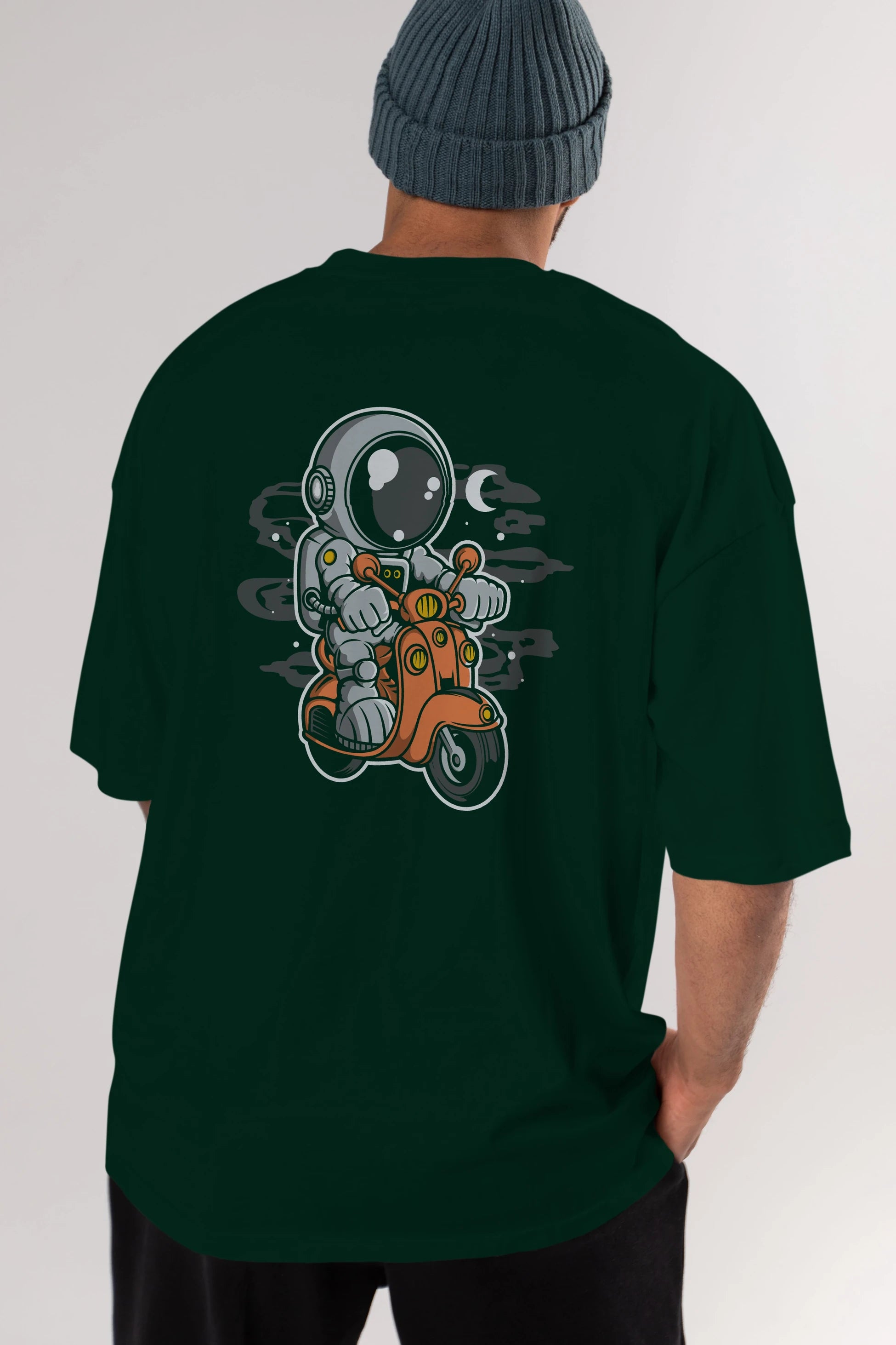 Astronaut Scooter Arka Baskılı Oversize t-shirt Erkek Kadın Unisex