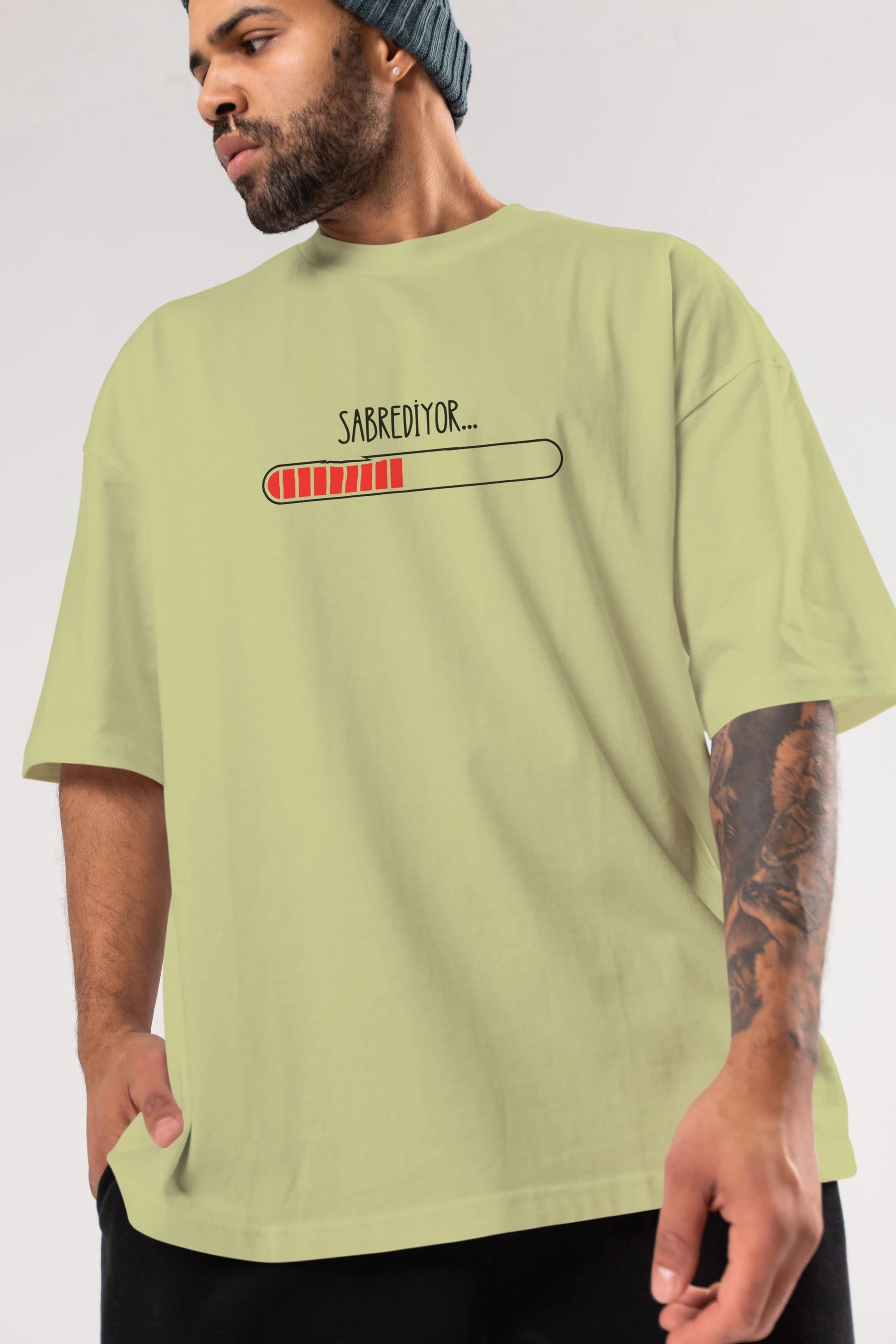 Sabrediyor Yazılı Ön Baskılı Oversize t-shirt Erkek Kadın Unisex