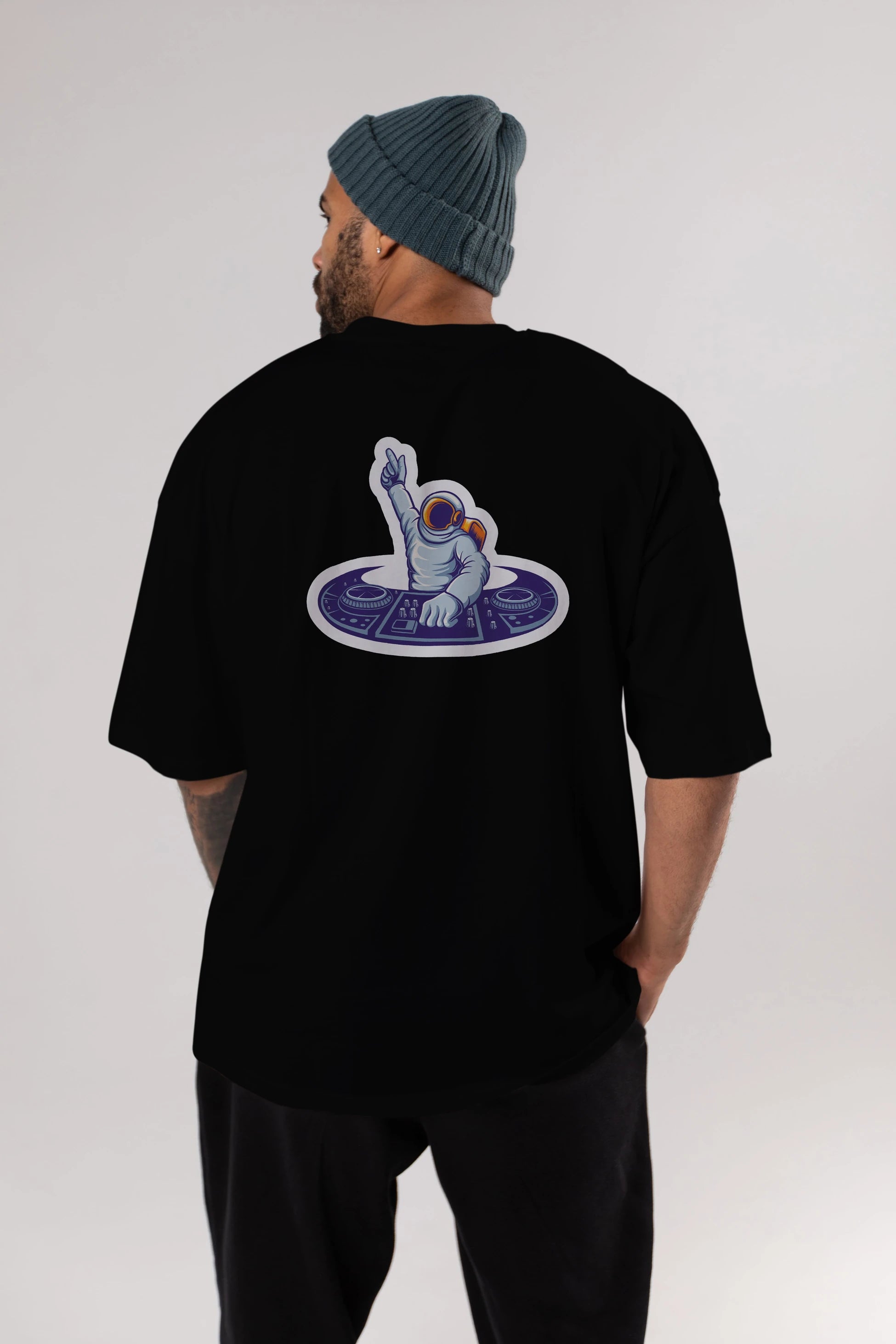 Astronaut Disk Jockey Party Sticker Arka Baskılı Oversize t-shirt Erkek Kadın Unisex