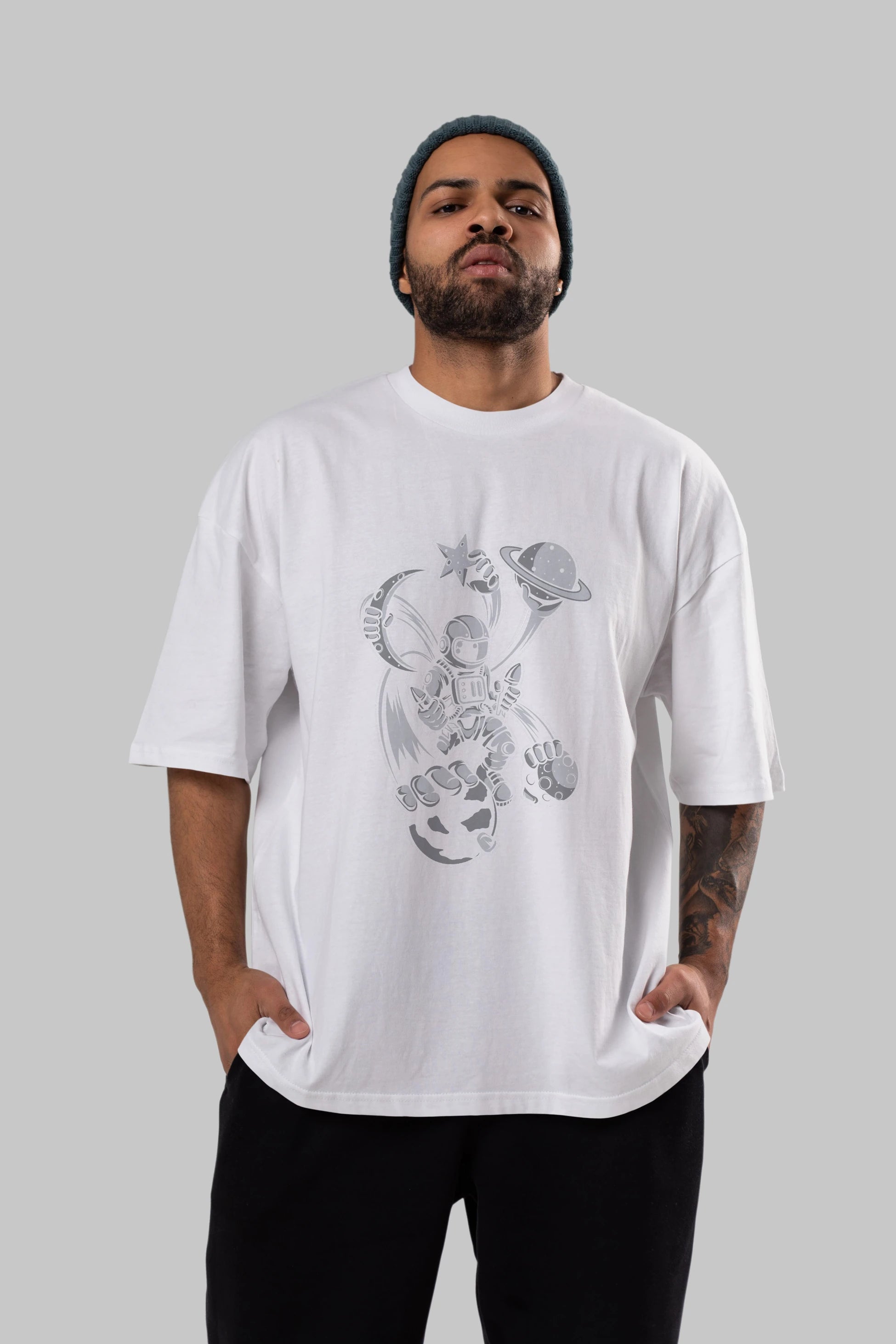 Astronaut Multiple Hands Ön Baskılı Oversize t-shirt Erkek Kadın Unisex
