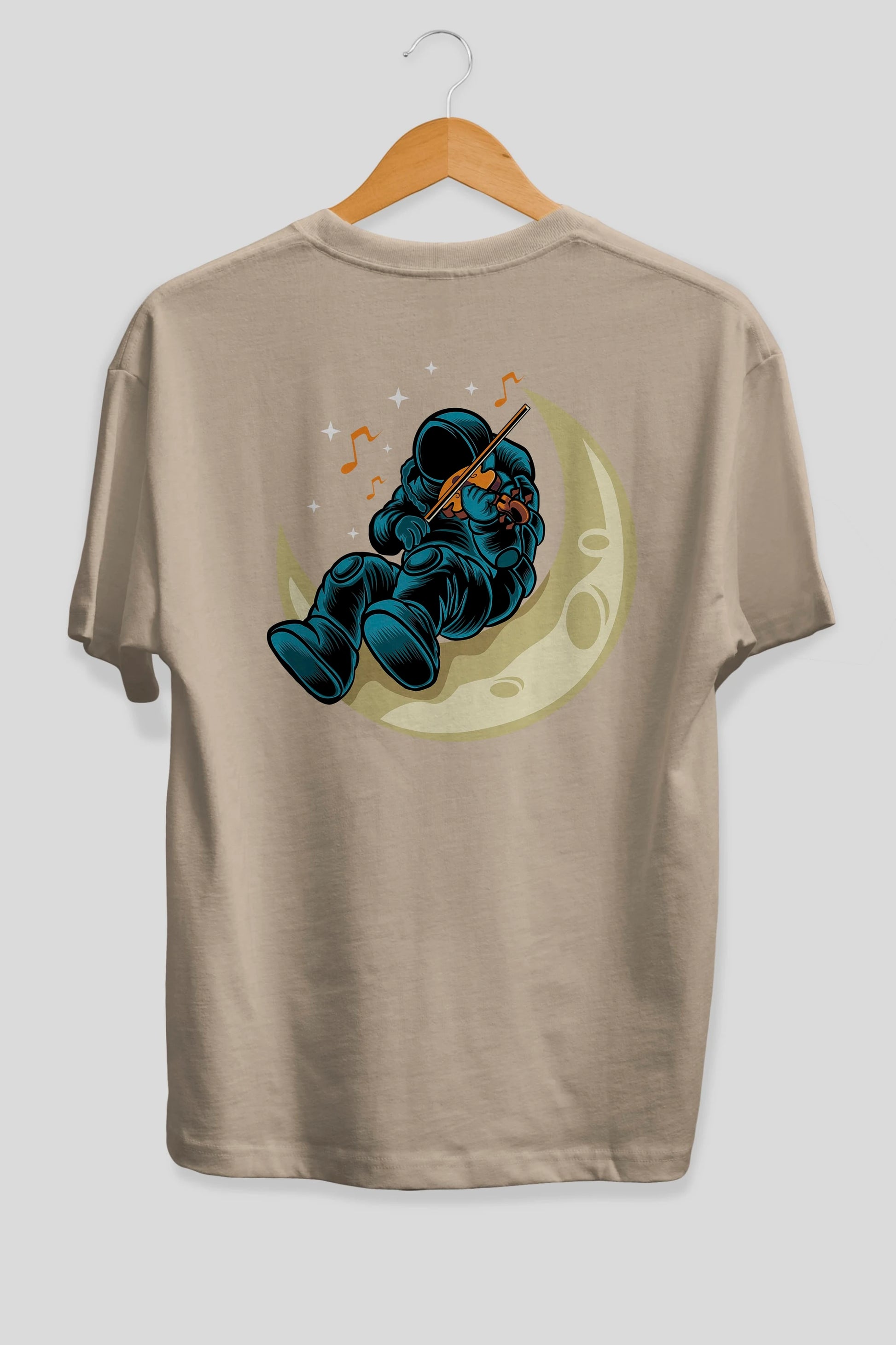 Playing Vionist in Space Arka Baskılı Oversize t-shirt Erkek Kadın Unisex