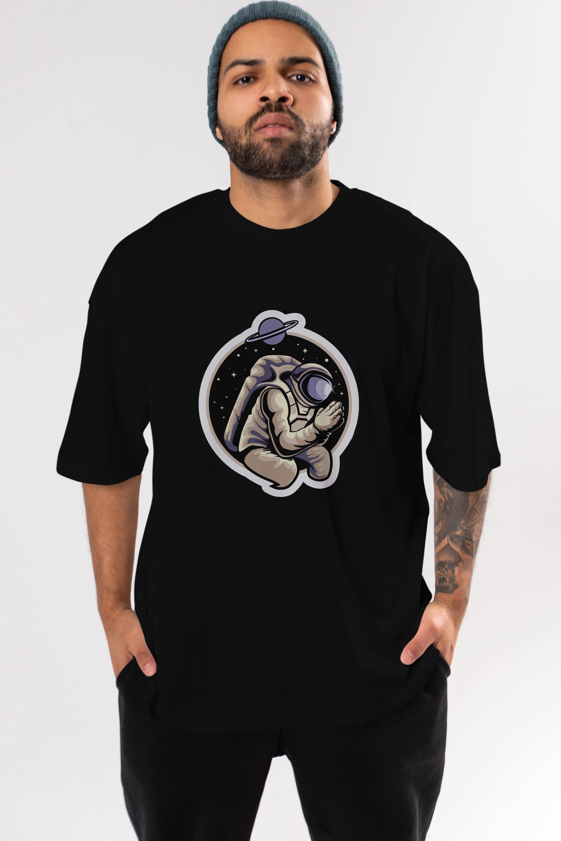 Astronaut Praying Sticker Ön Baskılı Oversize t-shirt Erkek Kadın Unisex