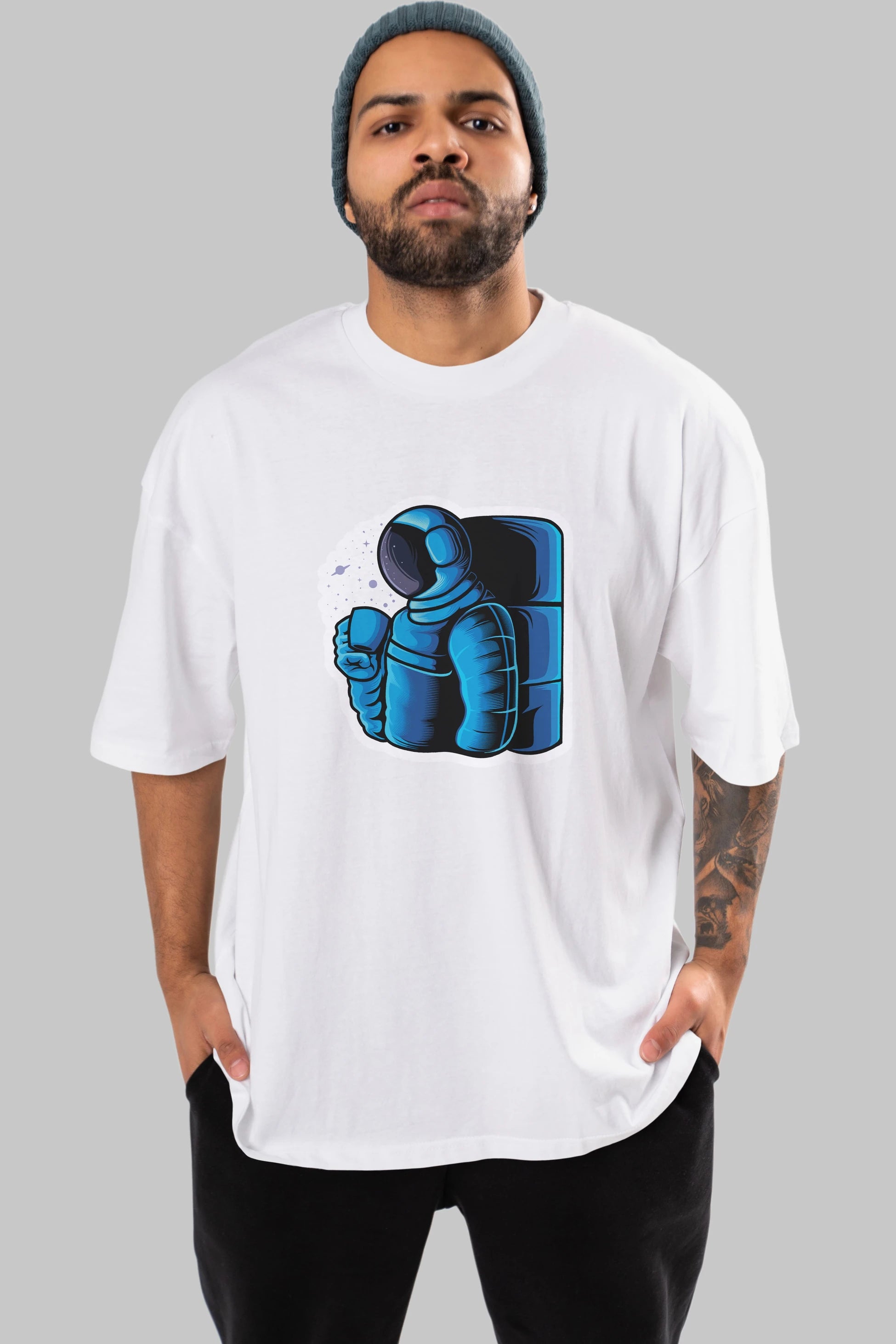 Drinking coffee in space sticker Ön Baskılı Oversize t-shirt Erkek Kadın Unisex