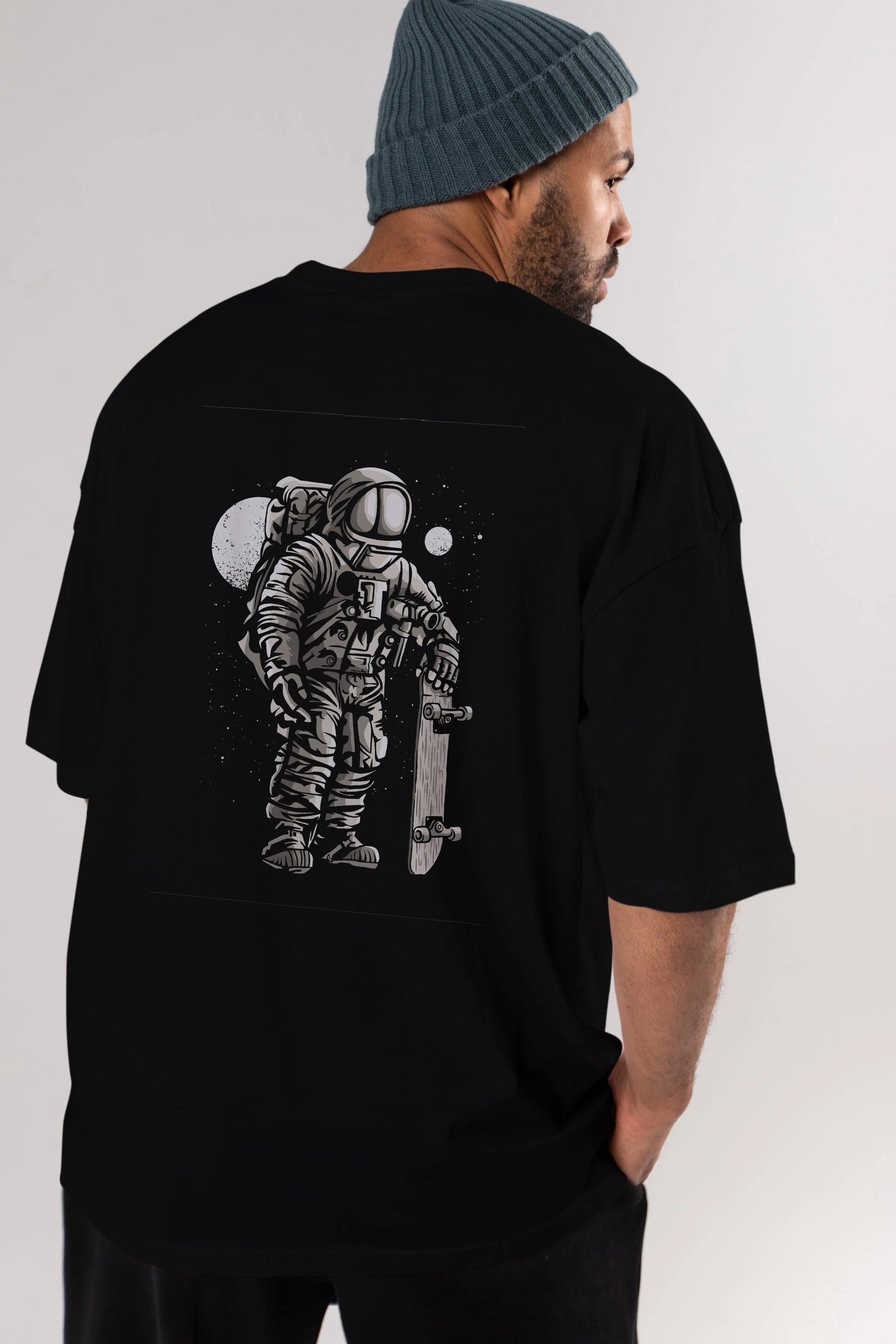 Astronaut Skater Arka Baskılı Oversize t-shirt Erkek Kadın Unisex %100 Pamuk