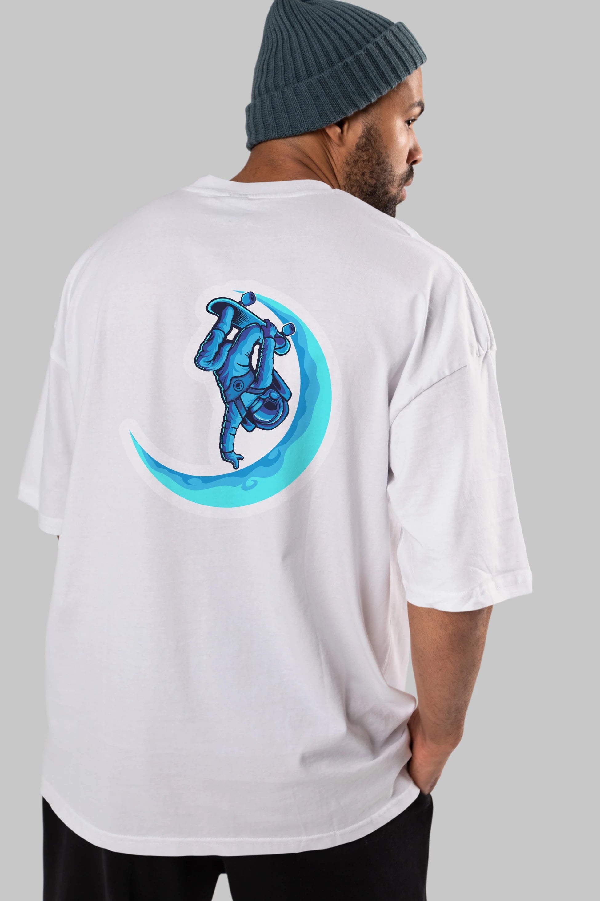 Skating on the moon sticker Arka Baskılı Oversize t-shirt Erkek Kadın Unisex