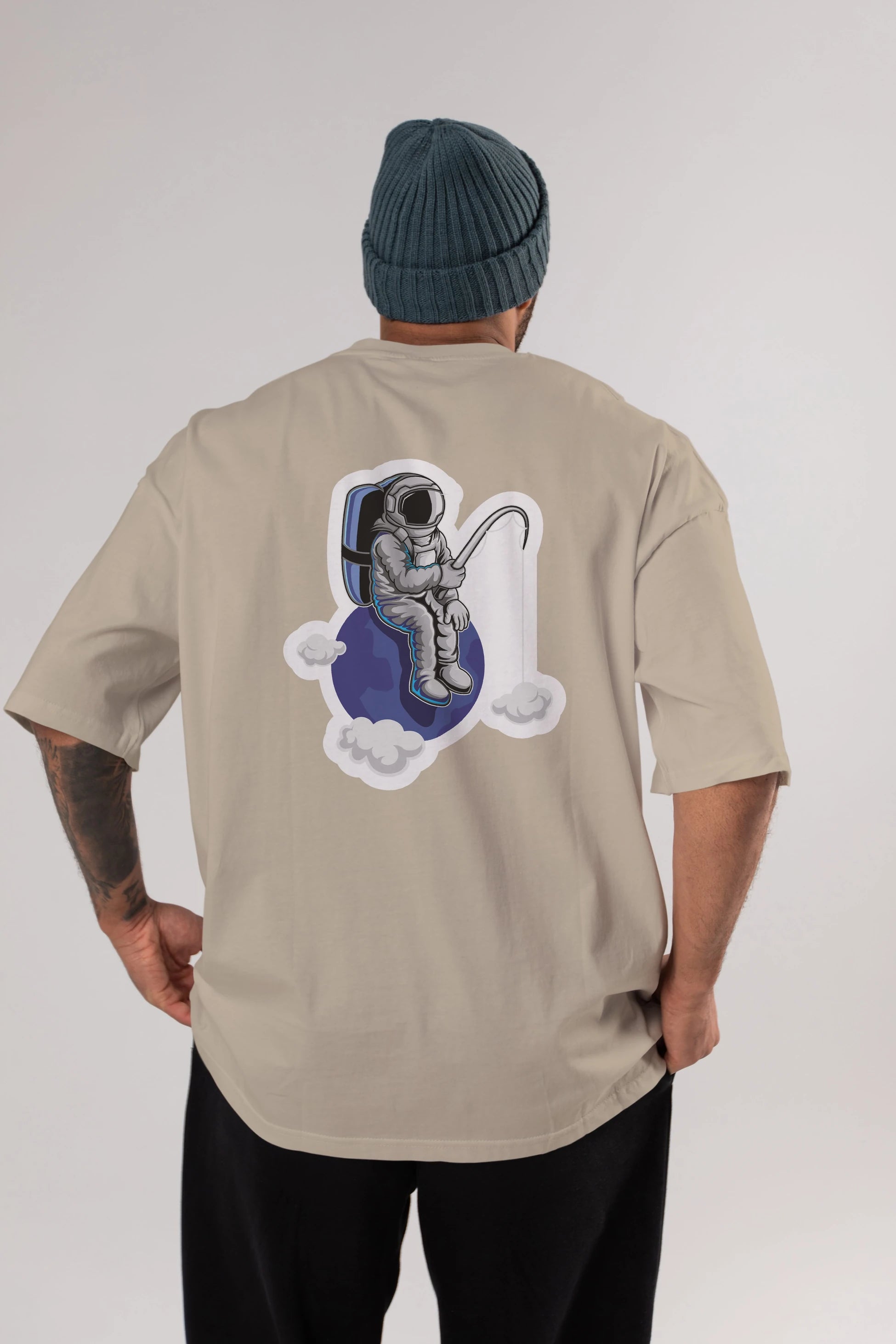Astronaut Fishing Sticker Arka Baskılı Oversize t-shirt Erkek Kadın Unisex