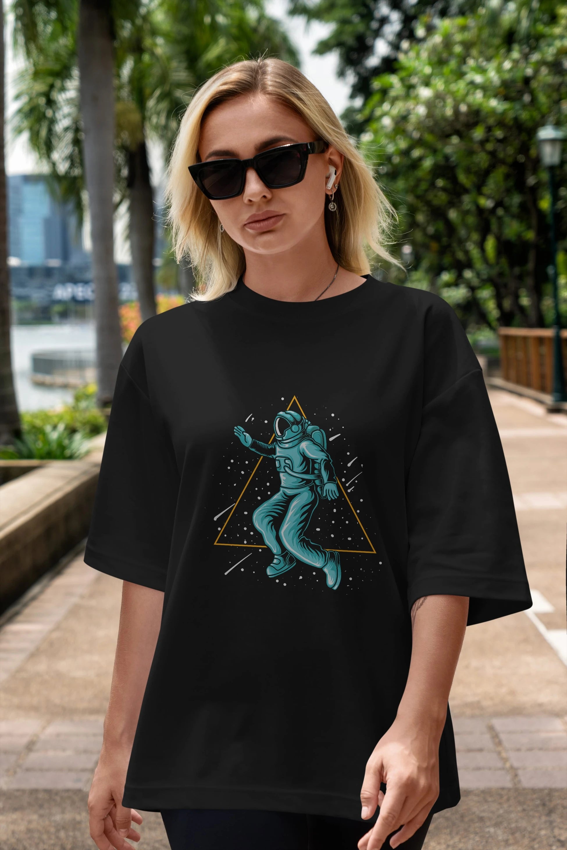 Astronaut Starry Triangle Ön Baskılı Oversize t-shirt Erkek Kadın Unisex