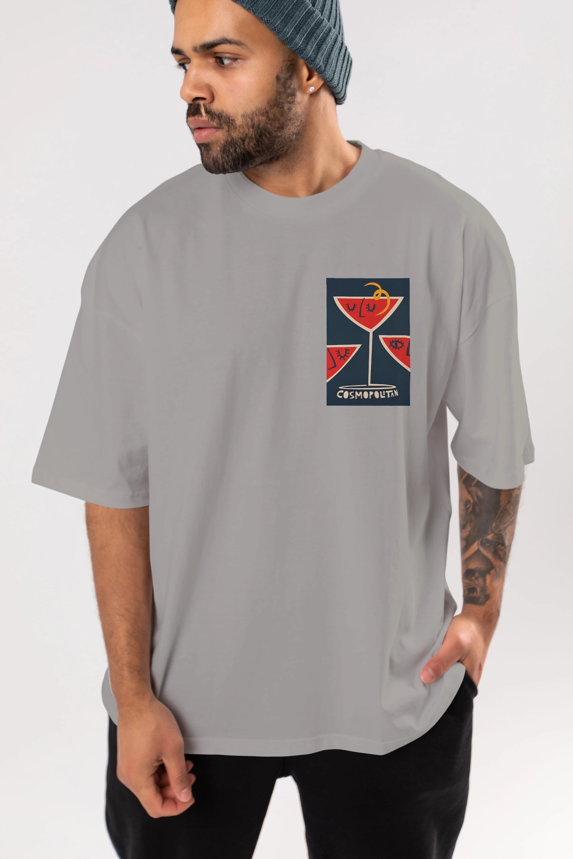 Cosmopolitan 4 Ön Sol Baskılı Oversize t-shirt Erkek Kadın Unisex %100 Pamuk Bisiklet Yaka tişort