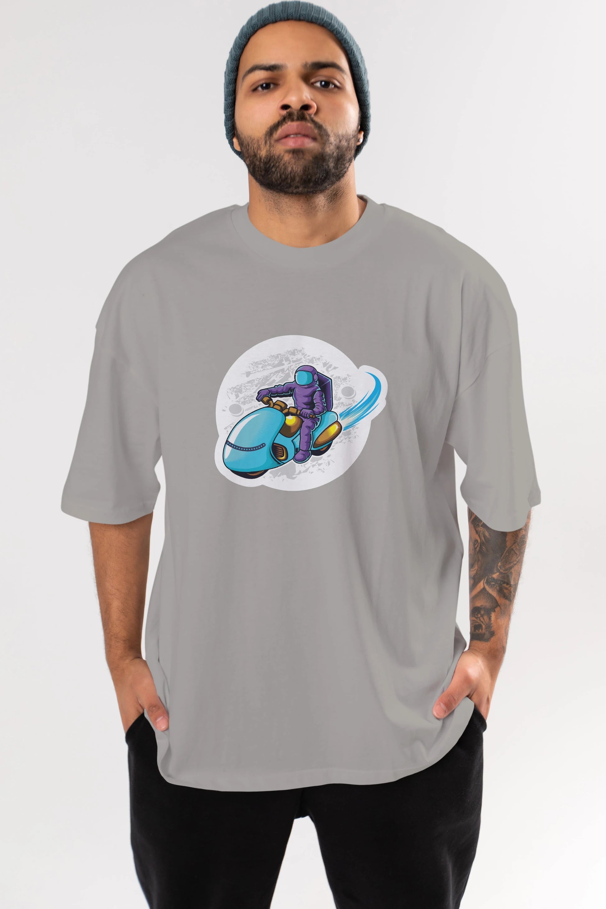 Astrorider in Space Sticker Ön Baskılı Oversize t-shirt Erkek Kadın Unisex
