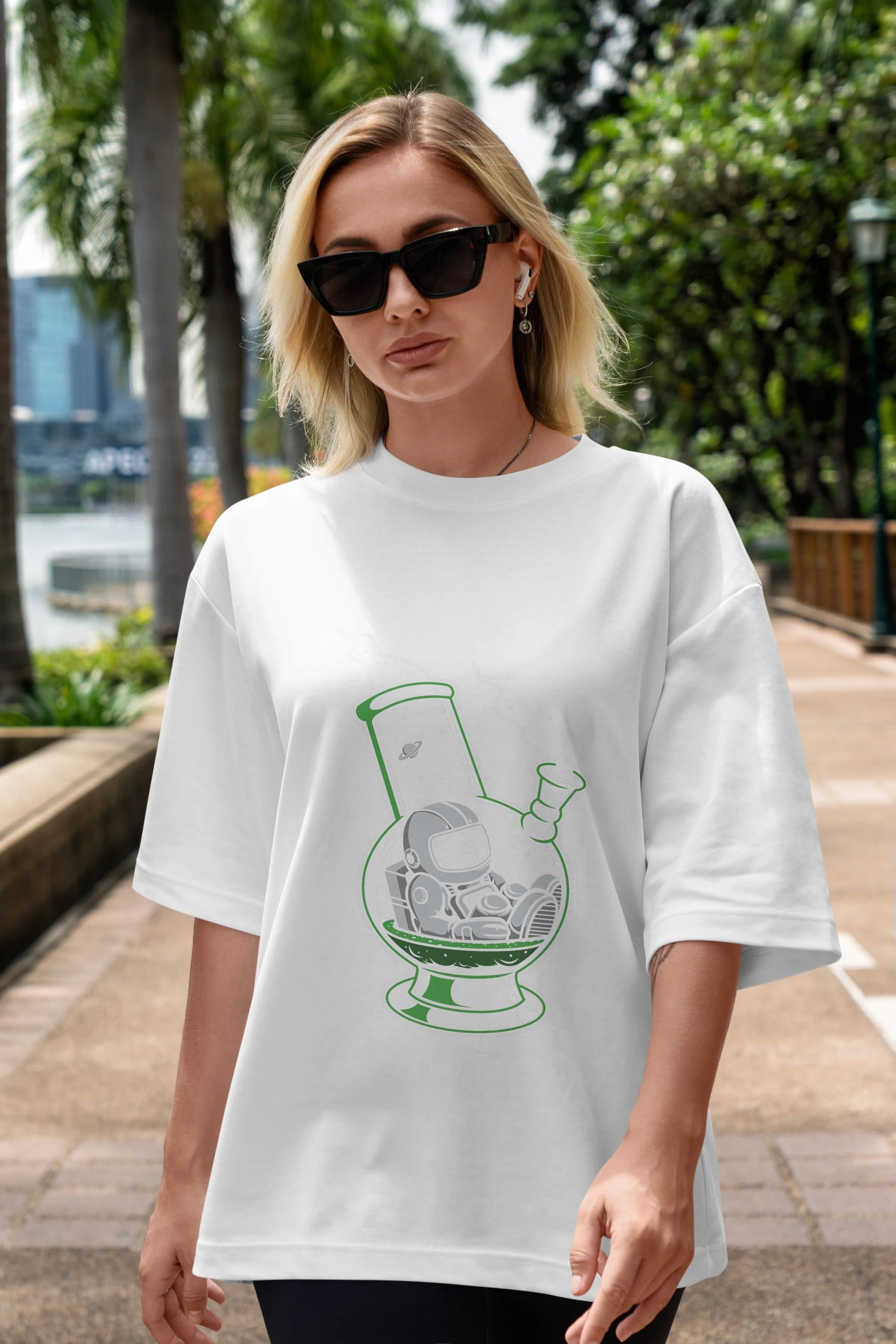Astronaut Bong Ön Baskılı Oversize t-shirt Erkek Kadın Unisex