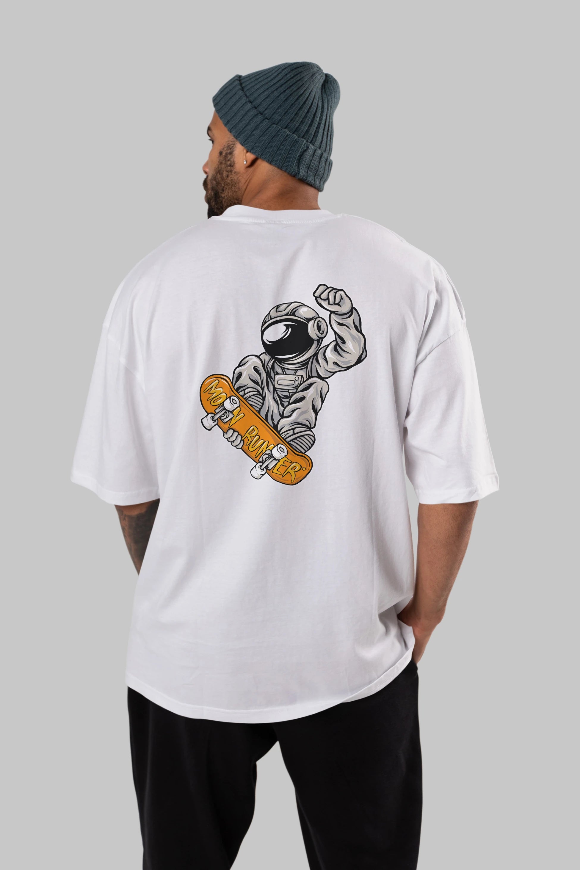 Moon Runner Arka Baskılı Oversize t-shirt Erkek Kadın Unisex