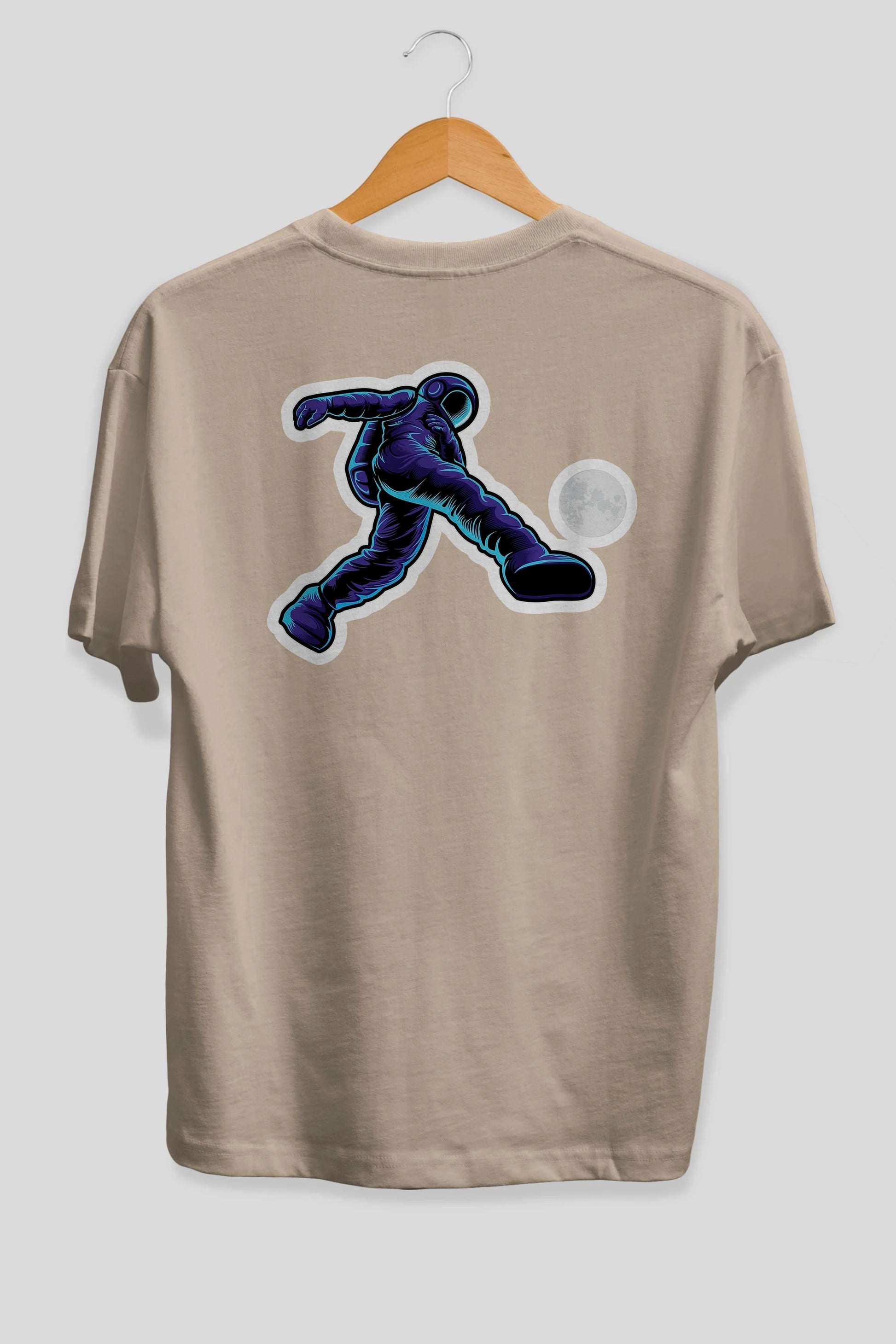 Astroball in Space Sticker Arka Baskılı Oversize t-shirt Erkek Kadın Unisex