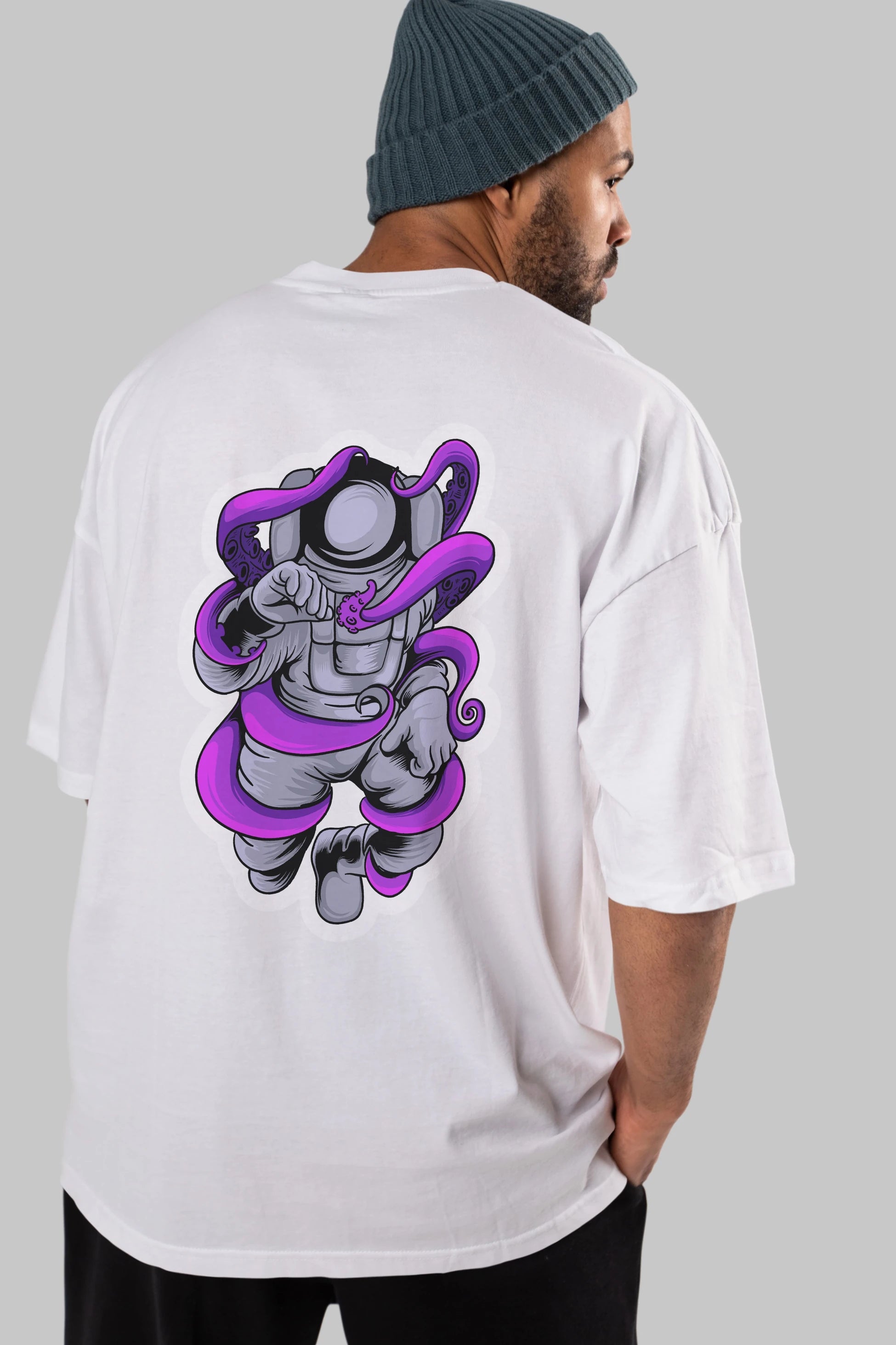 Astronaut fighting octopus sticker Arka Baskılı Oversize t-shirt Erkek Kadın Unisex