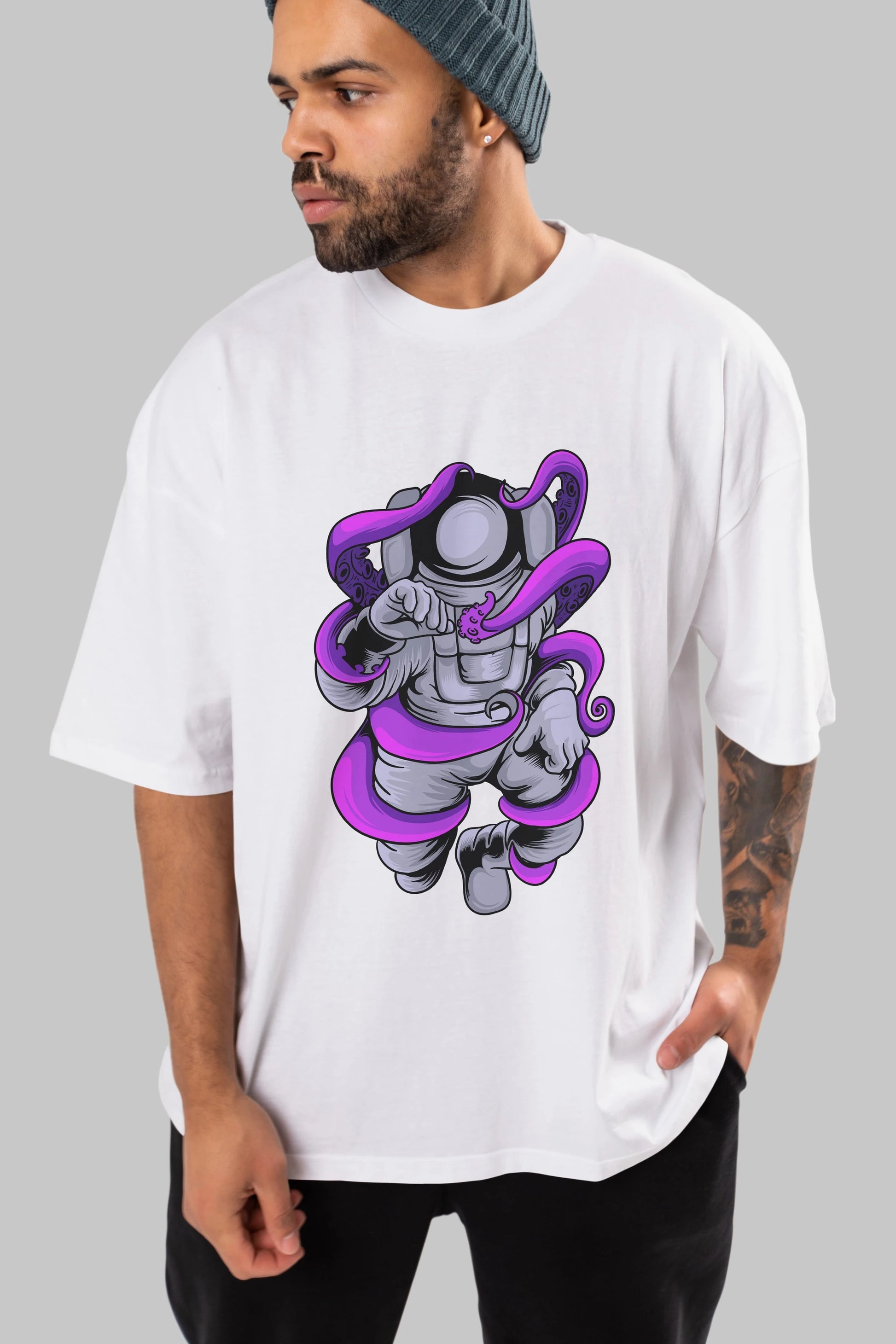 Astronaut fighting octopus Ön Baskılı Oversize t-shirt Erkek Kadın Unisex