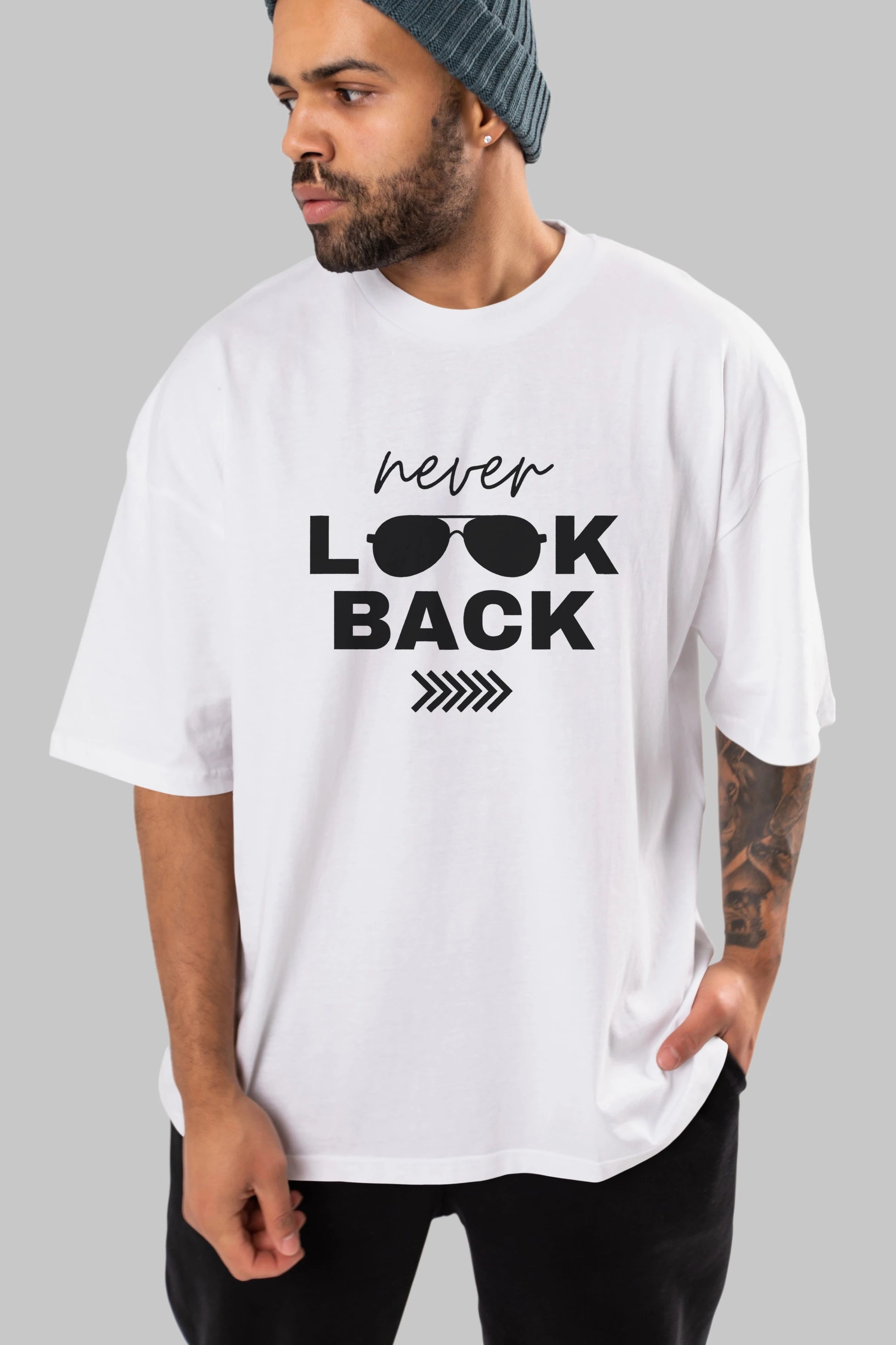 Never Look Back Yazılı Ön Baskılı Oversize t-shirt Erkek Kadın Unisex