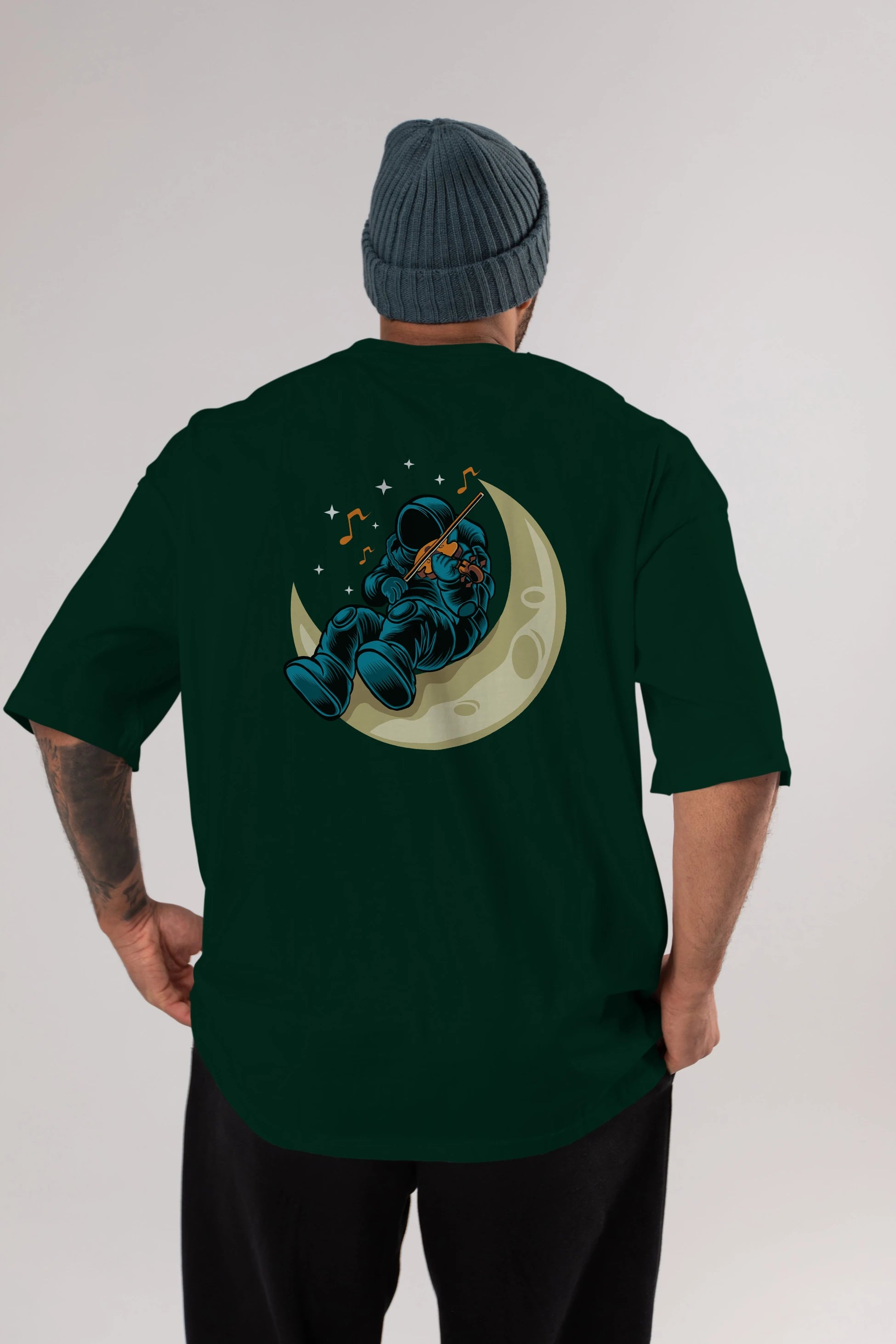 Playing Vionist in Space Arka Baskılı Oversize t-shirt Erkek Kadın Unisex
