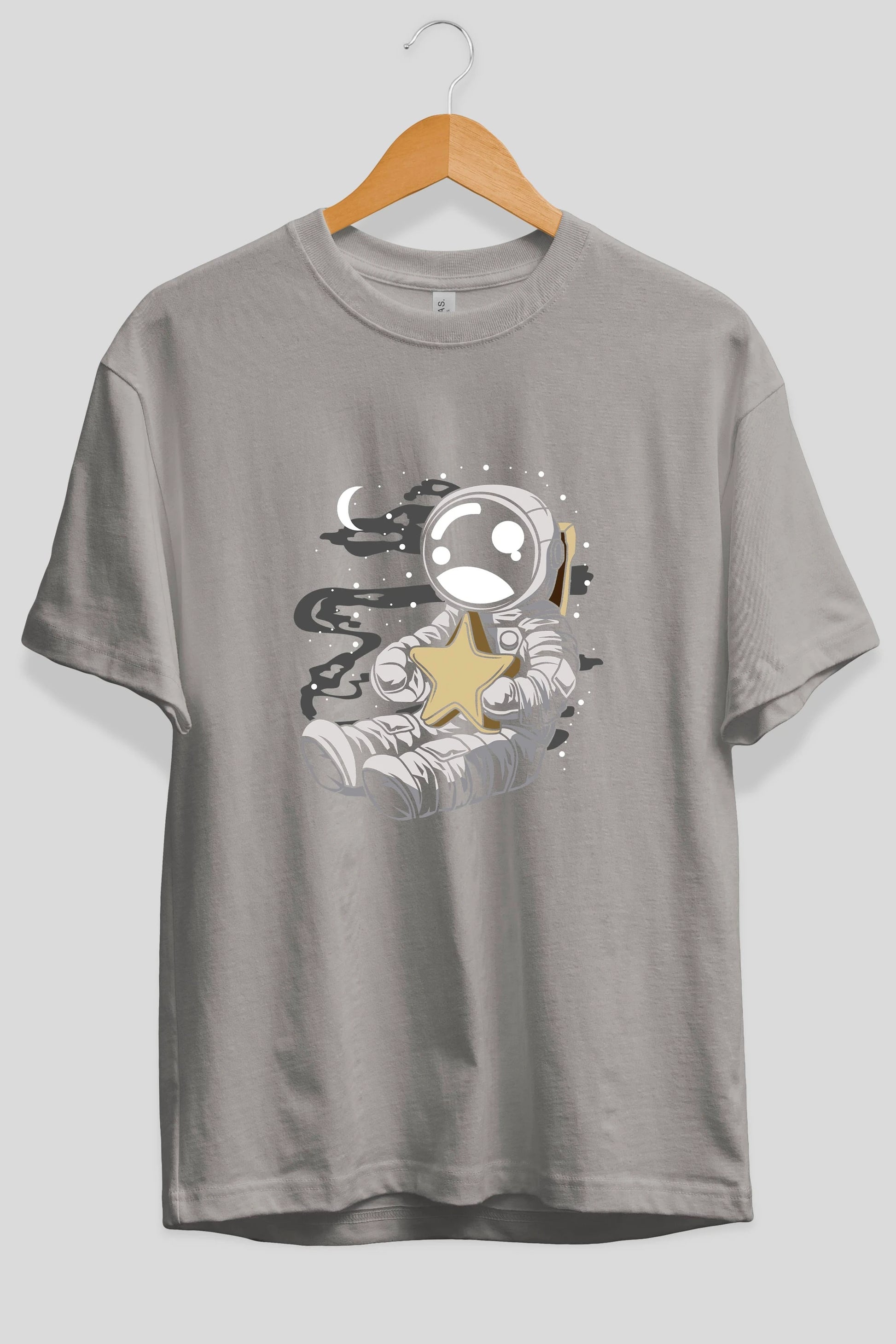 Astronaut Holding The Star Ön Baskılı Oversize t-shirt Erkek Kadın Unisex